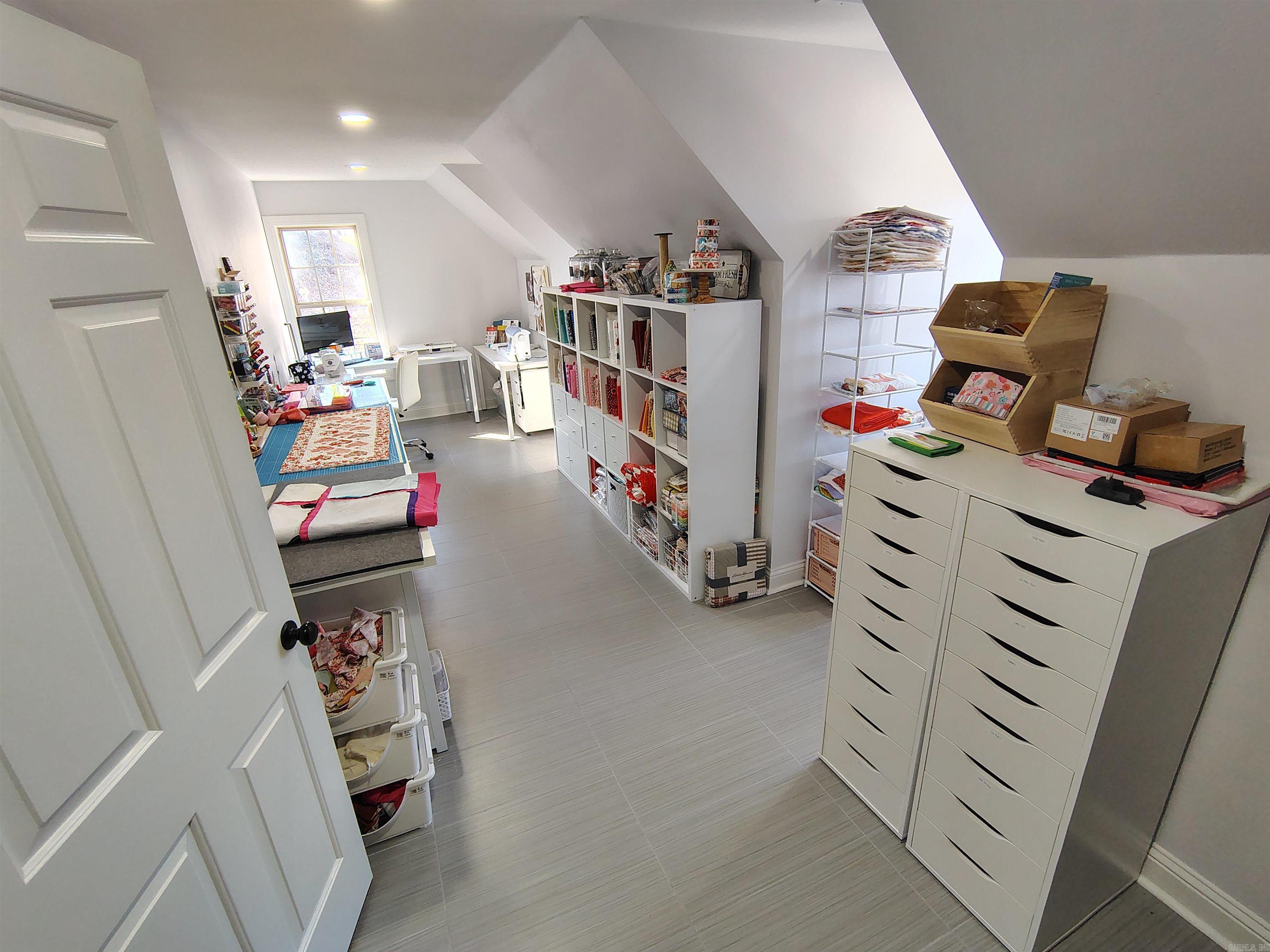 MAZANDERS - Residential