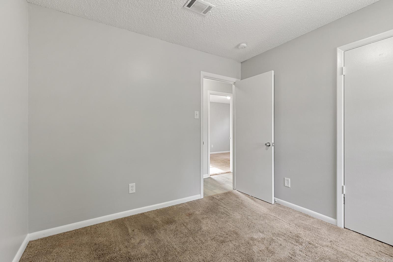 ELKHART - Residential