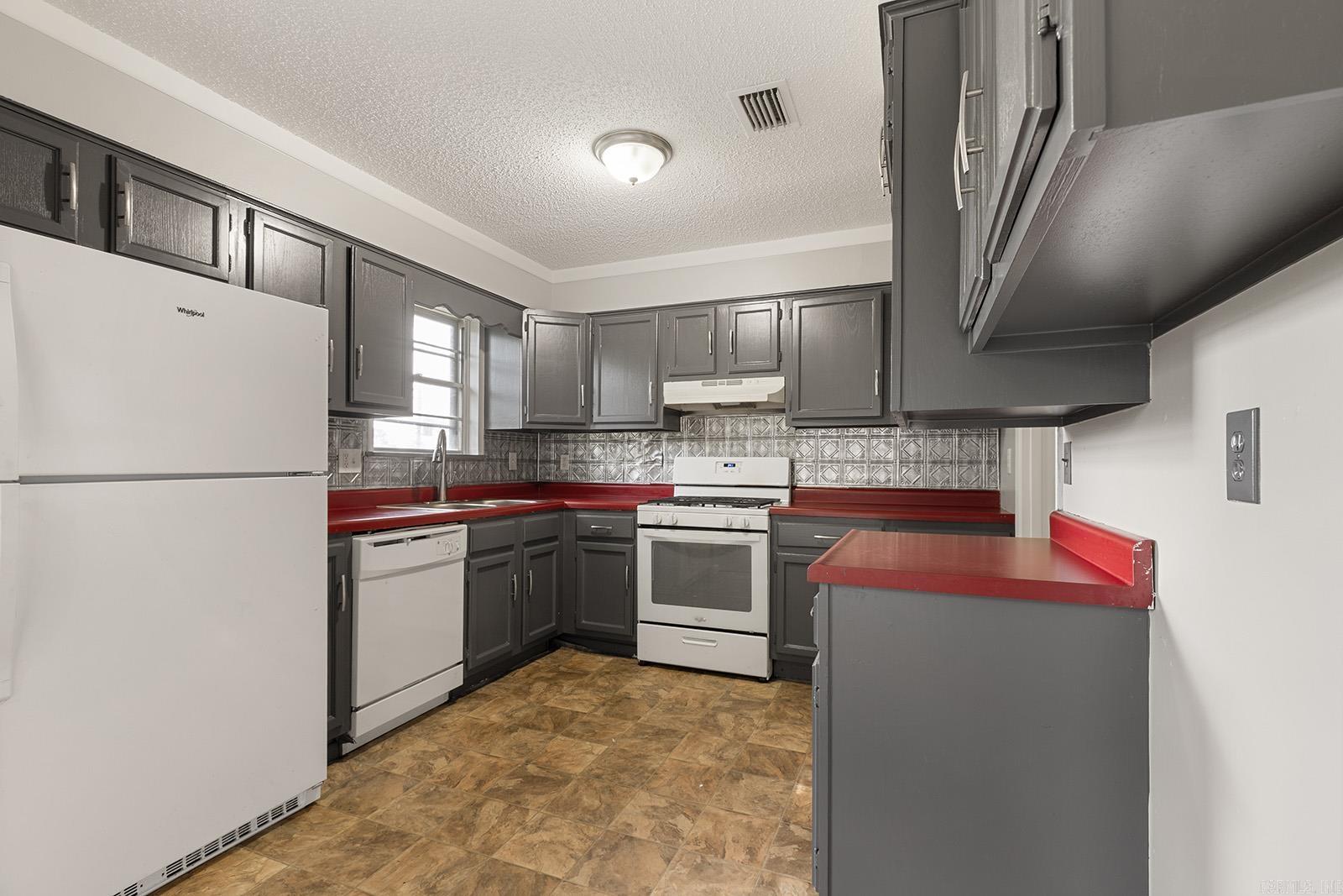 ELKHART - Residential