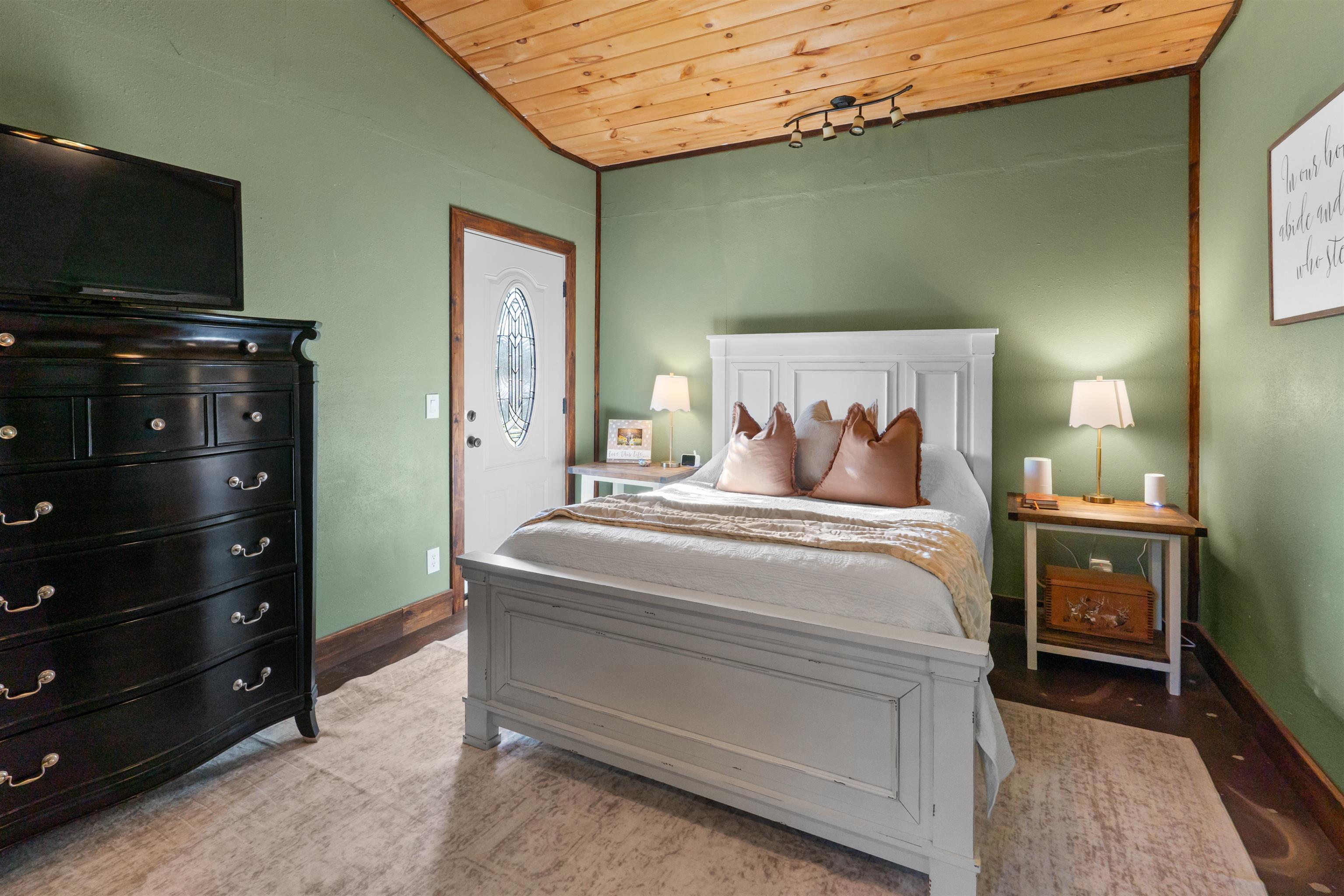 FAIRVIEW ACRES - Residential