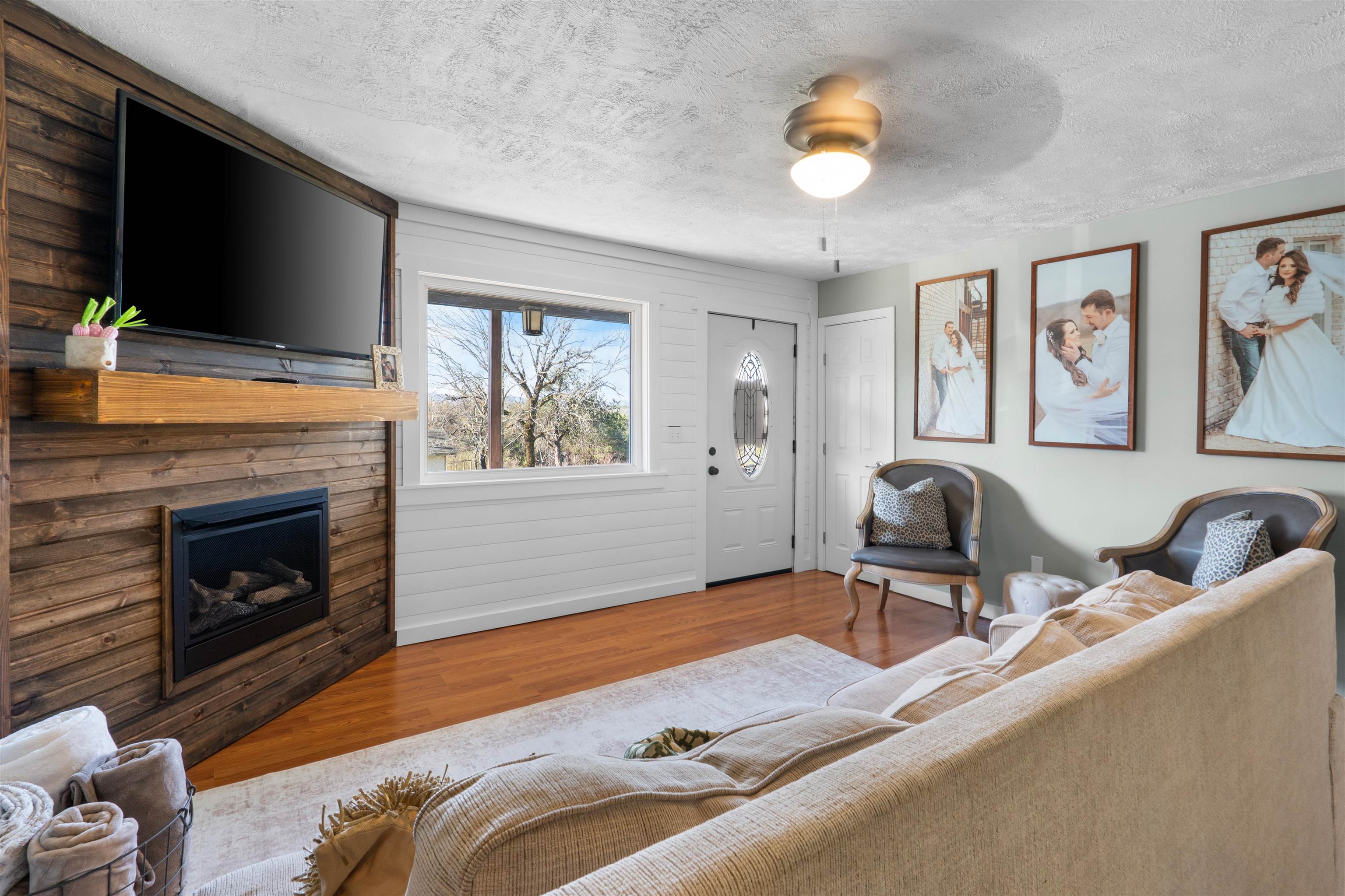 FAIRVIEW ACRES - Residential