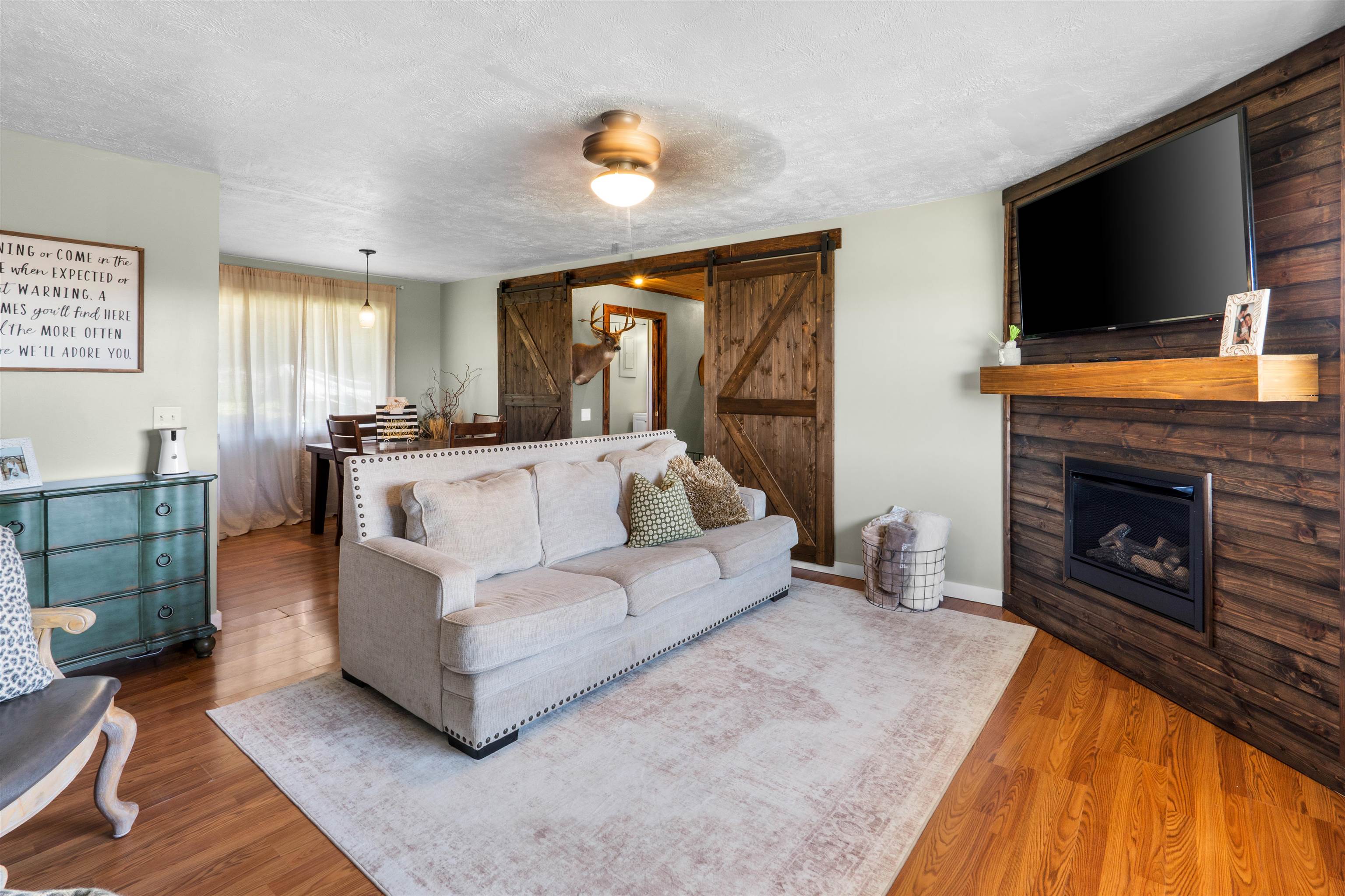 FAIRVIEW ACRES - Residential