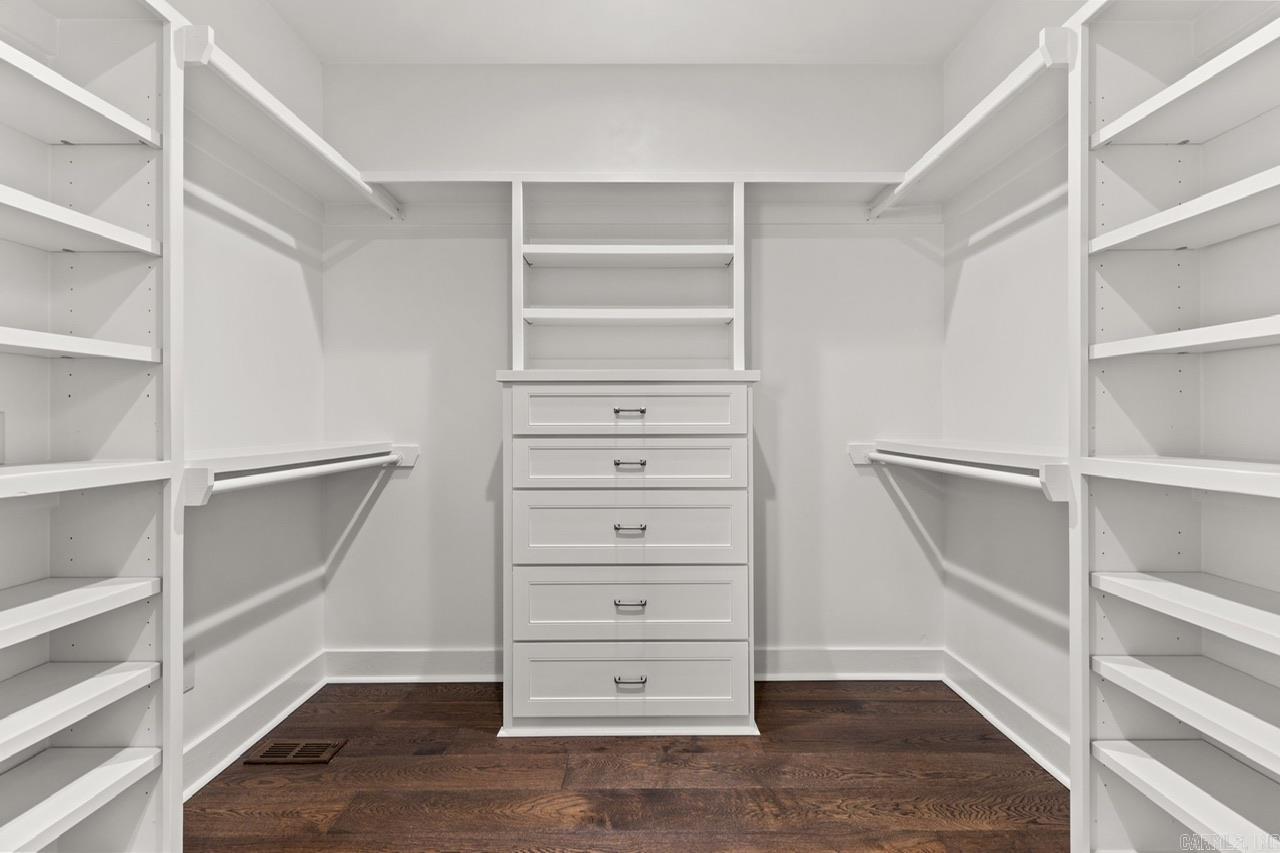 AUTEN & MOSS - Residential