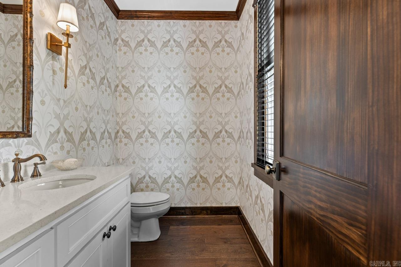 AUTEN & MOSS - Residential