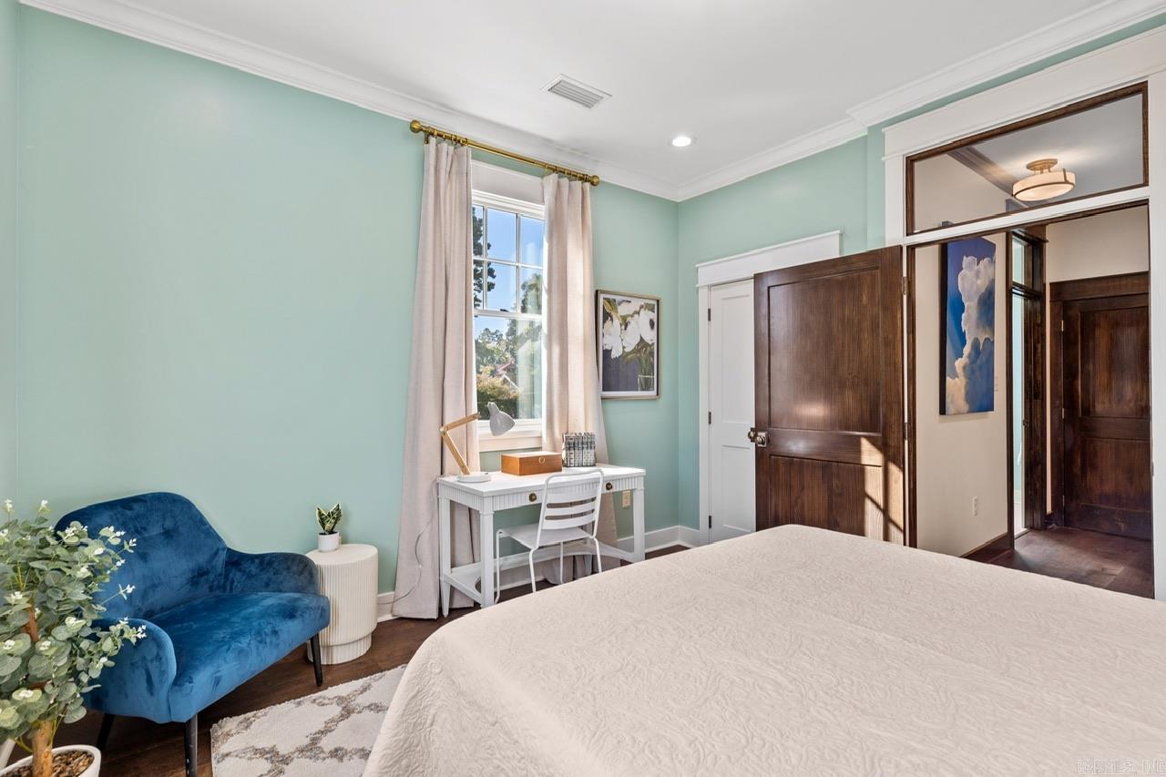 AUTEN & MOSS - Residential