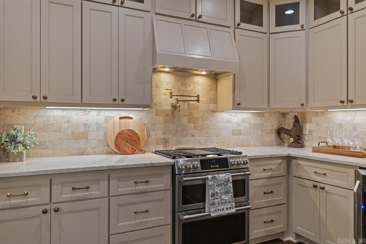 AUTEN & MOSS - Residential