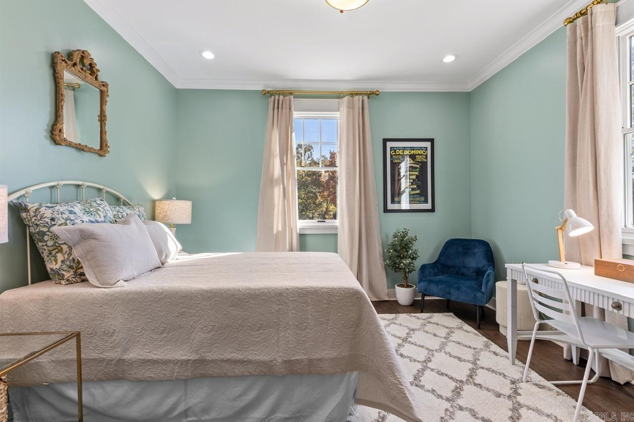 AUTEN & MOSS - Residential