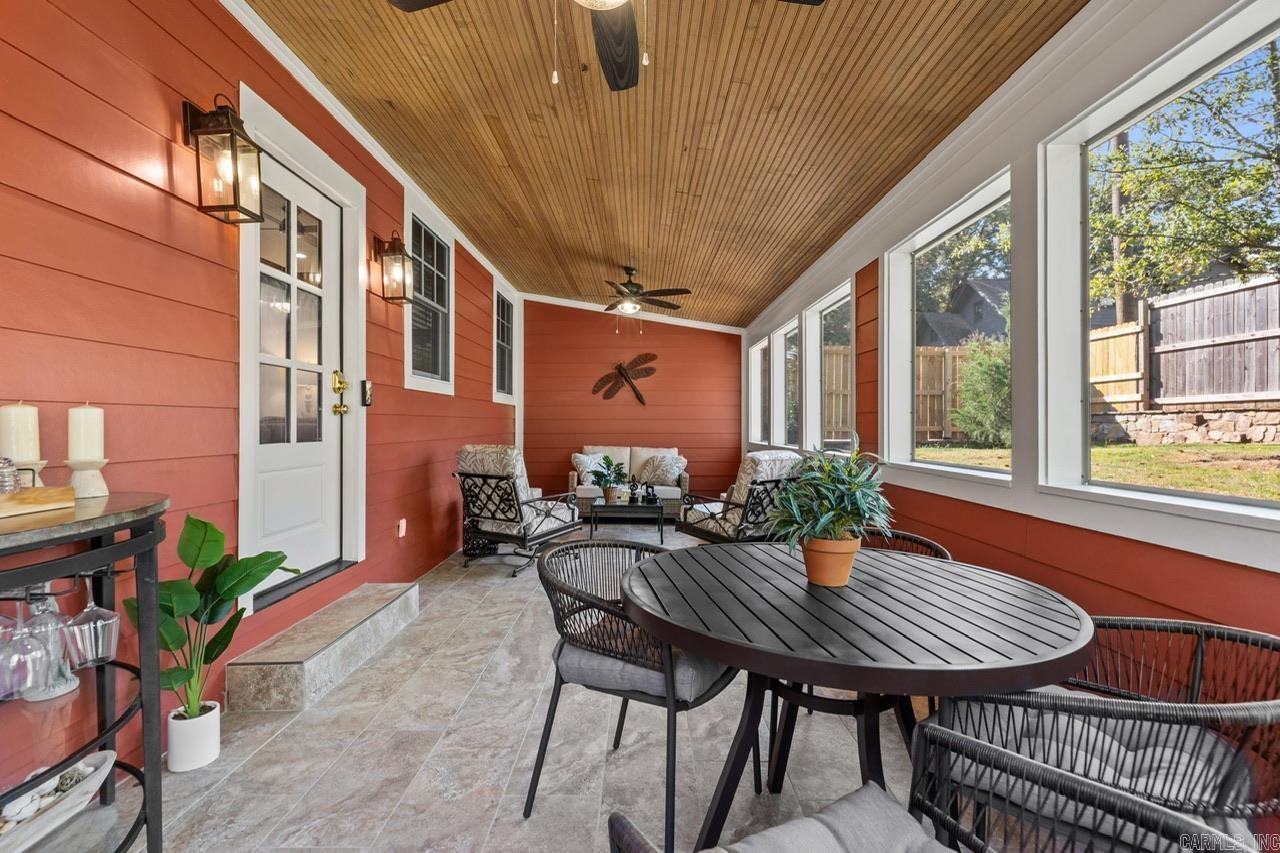 AUTEN & MOSS - Residential