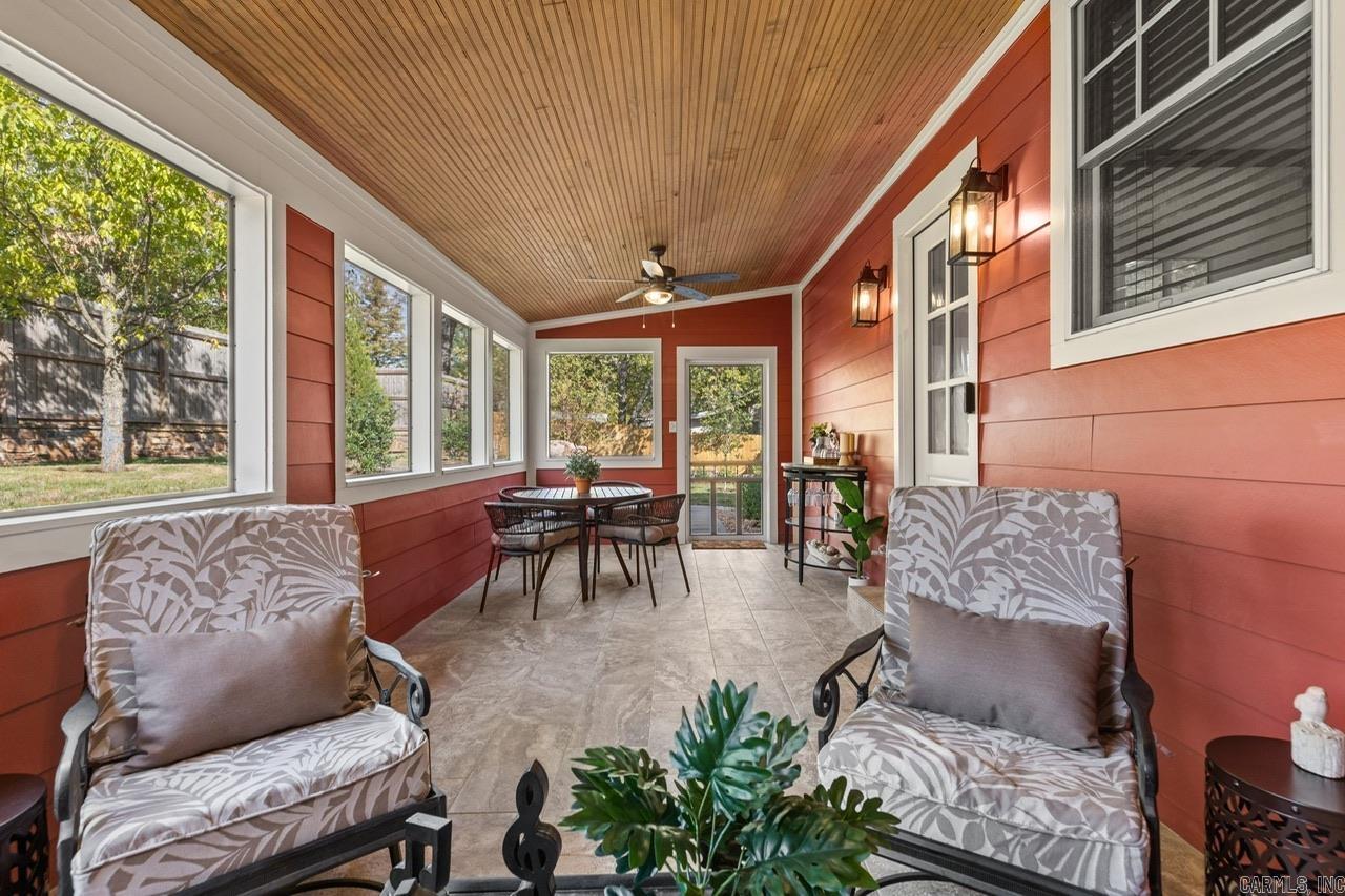 AUTEN & MOSS - Residential