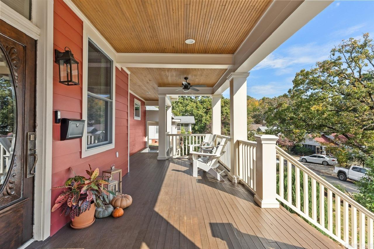 AUTEN & MOSS - Residential