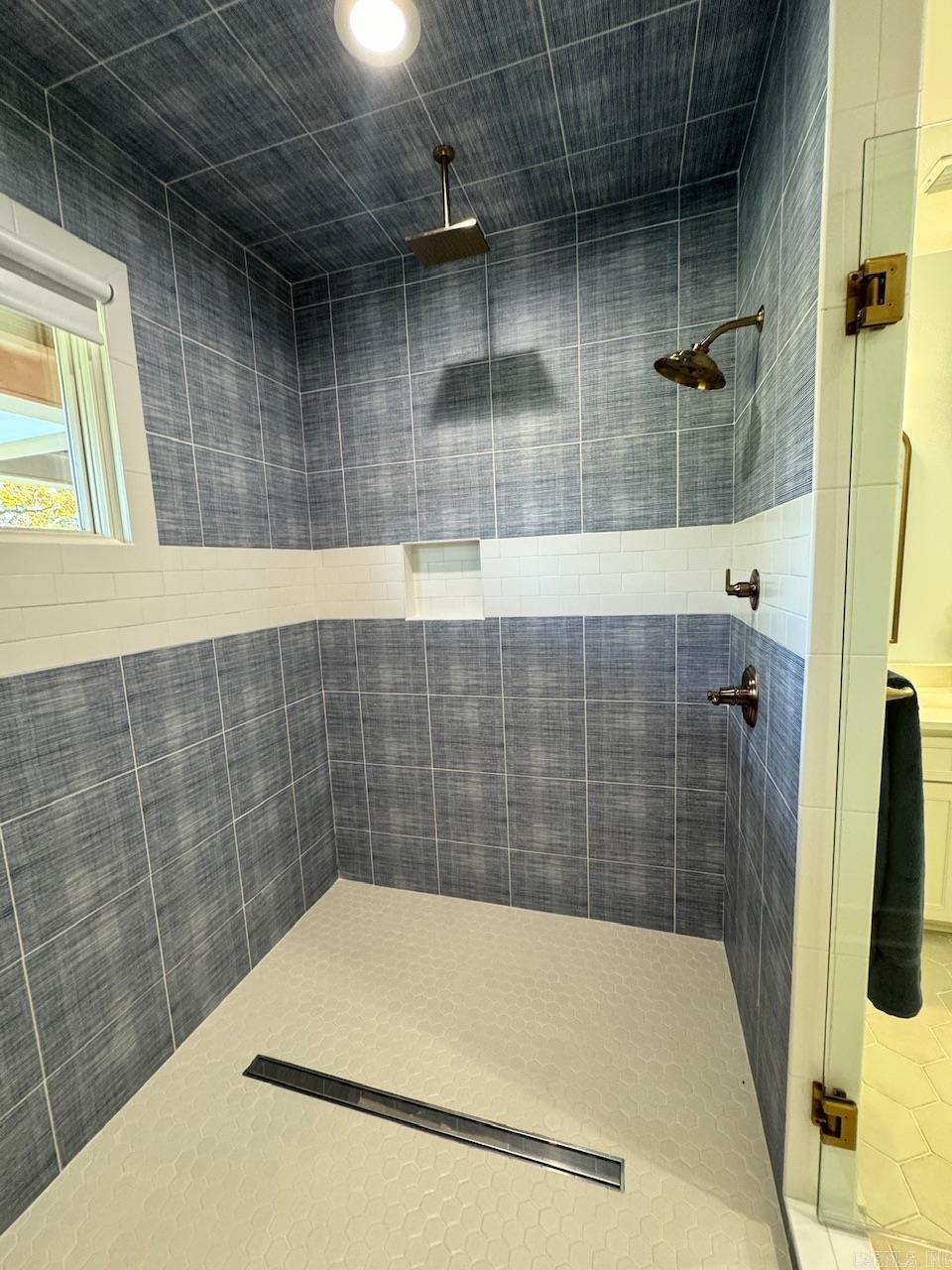 AUTEN & MOSS - Residential