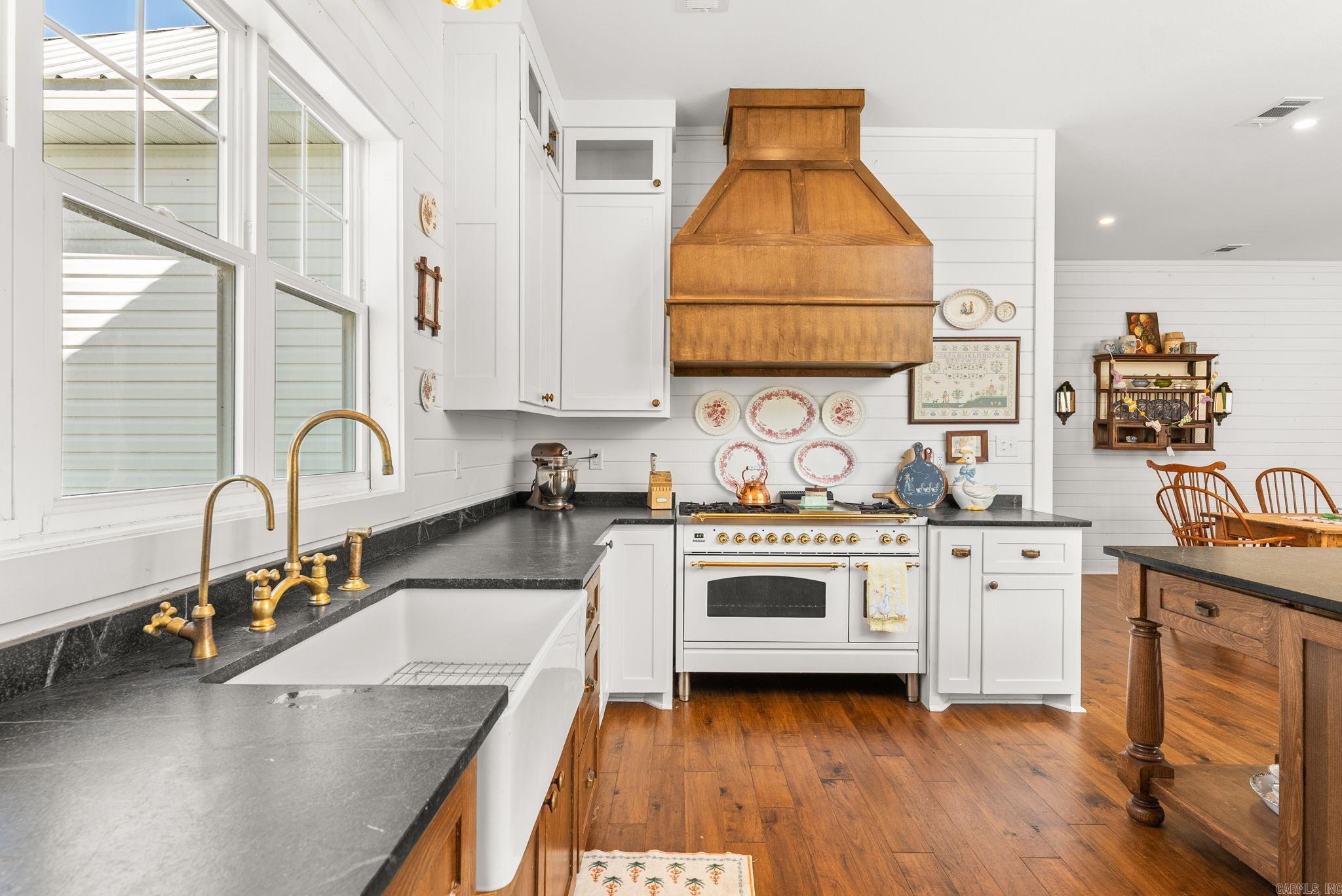 Mayflower - Residential