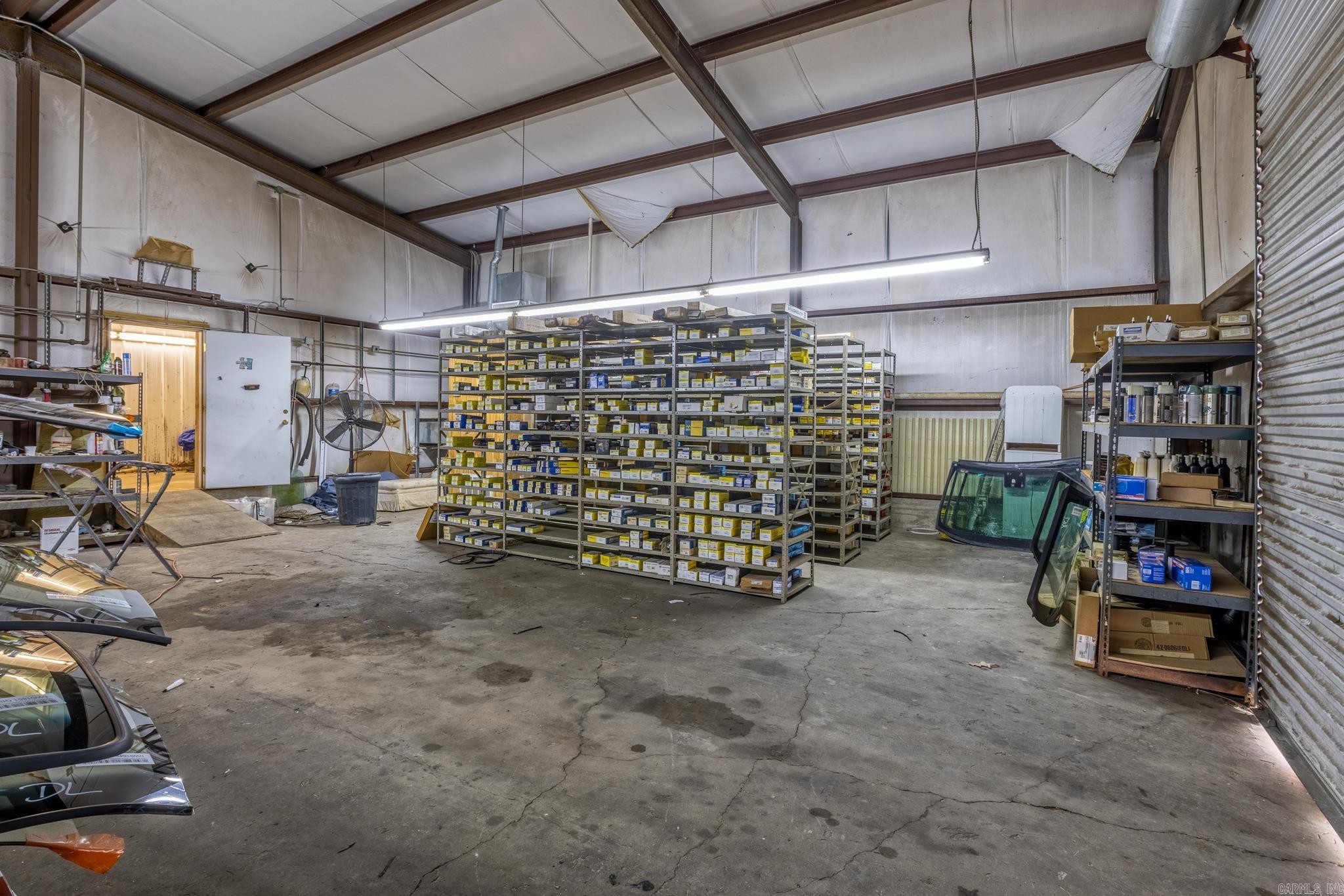 Wallis - Commercial Sale