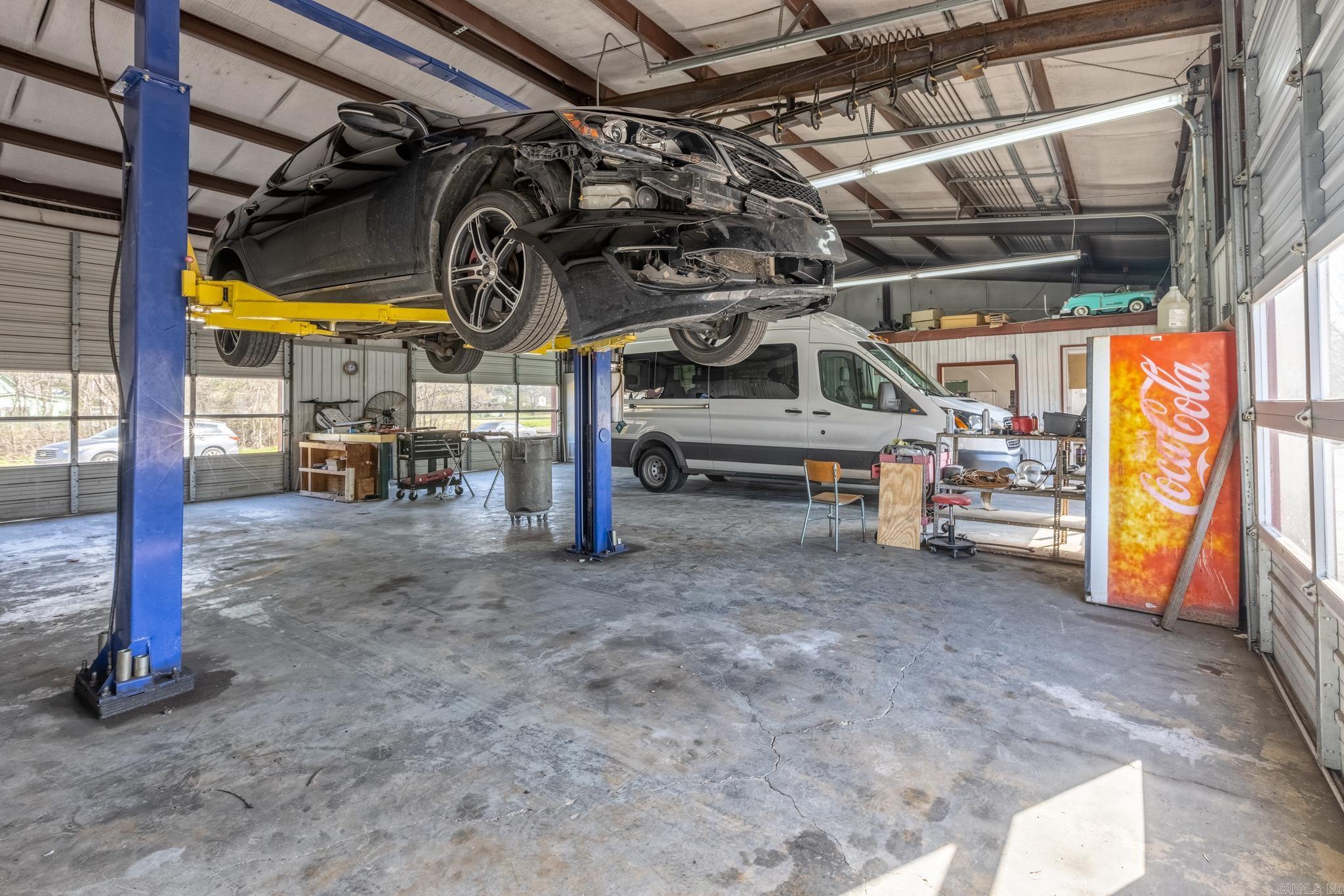 Wallis - Commercial Sale