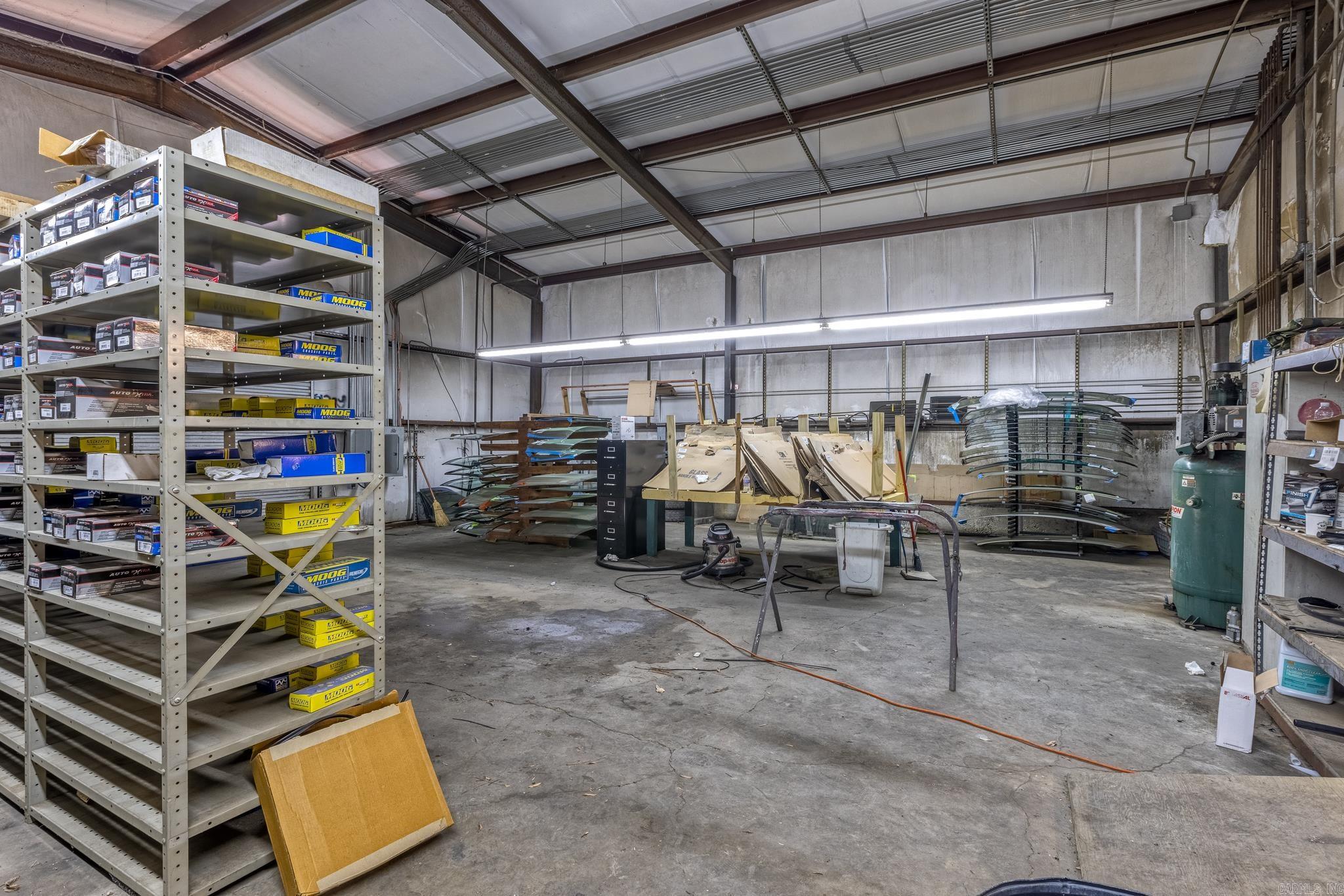 Wallis - Commercial Sale