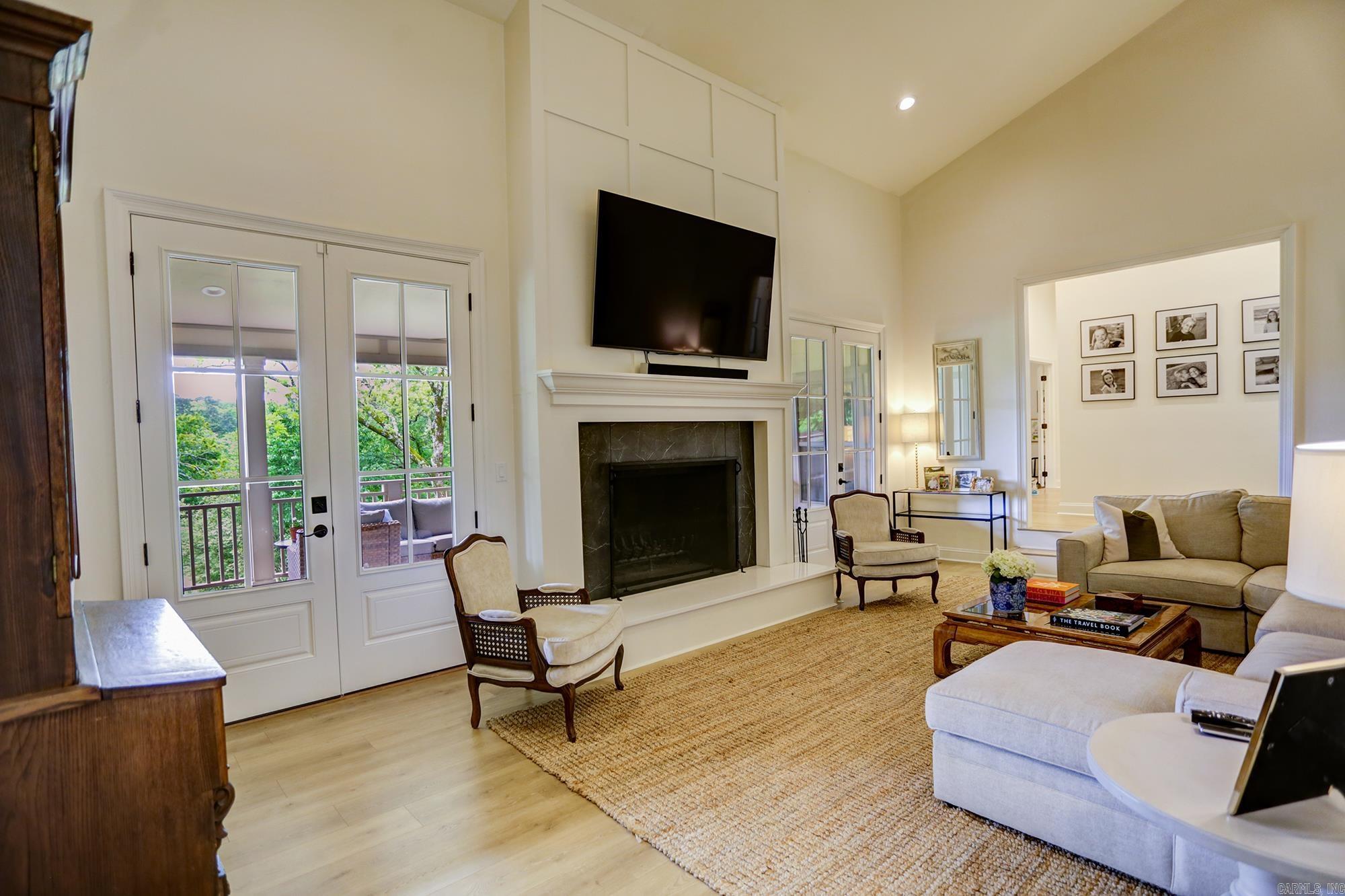 PLEASANT VALLEY - Residential