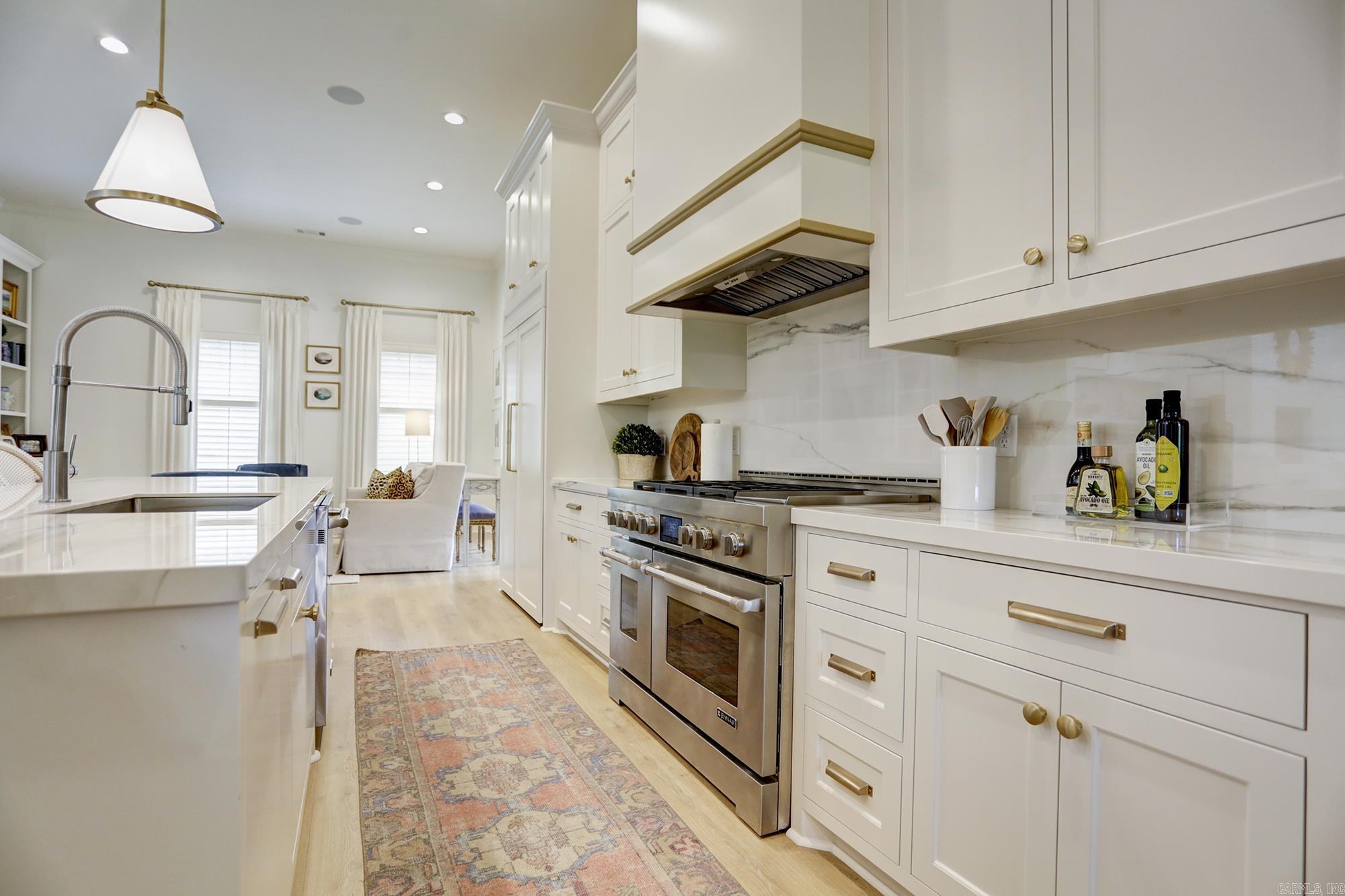 PLEASANT VALLEY - Residential