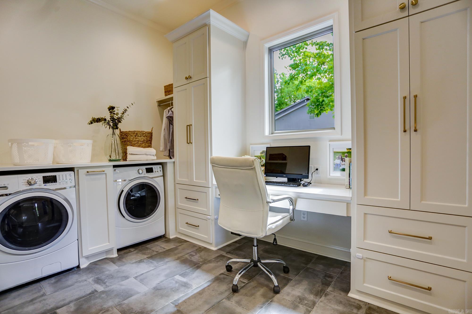 PLEASANT VALLEY - Residential