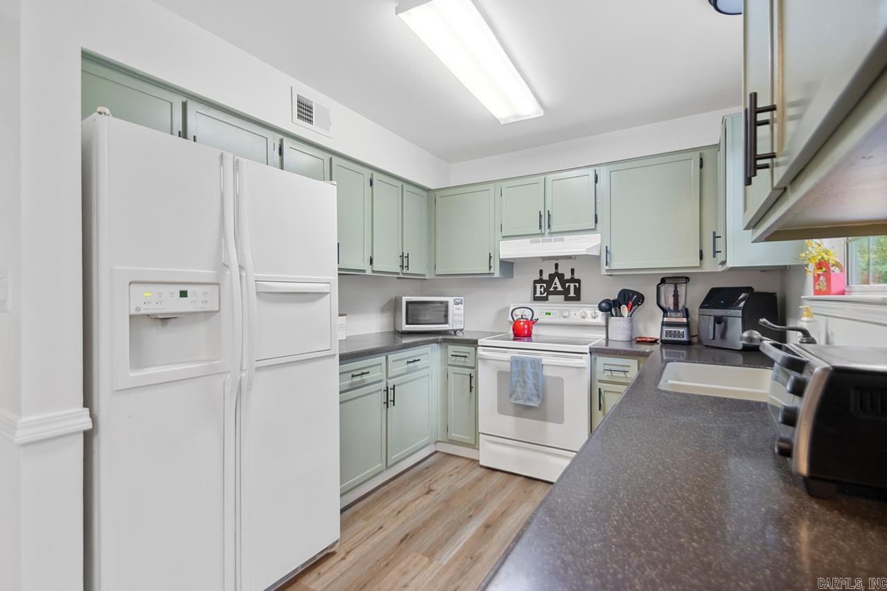 CARYWOOD - Residential