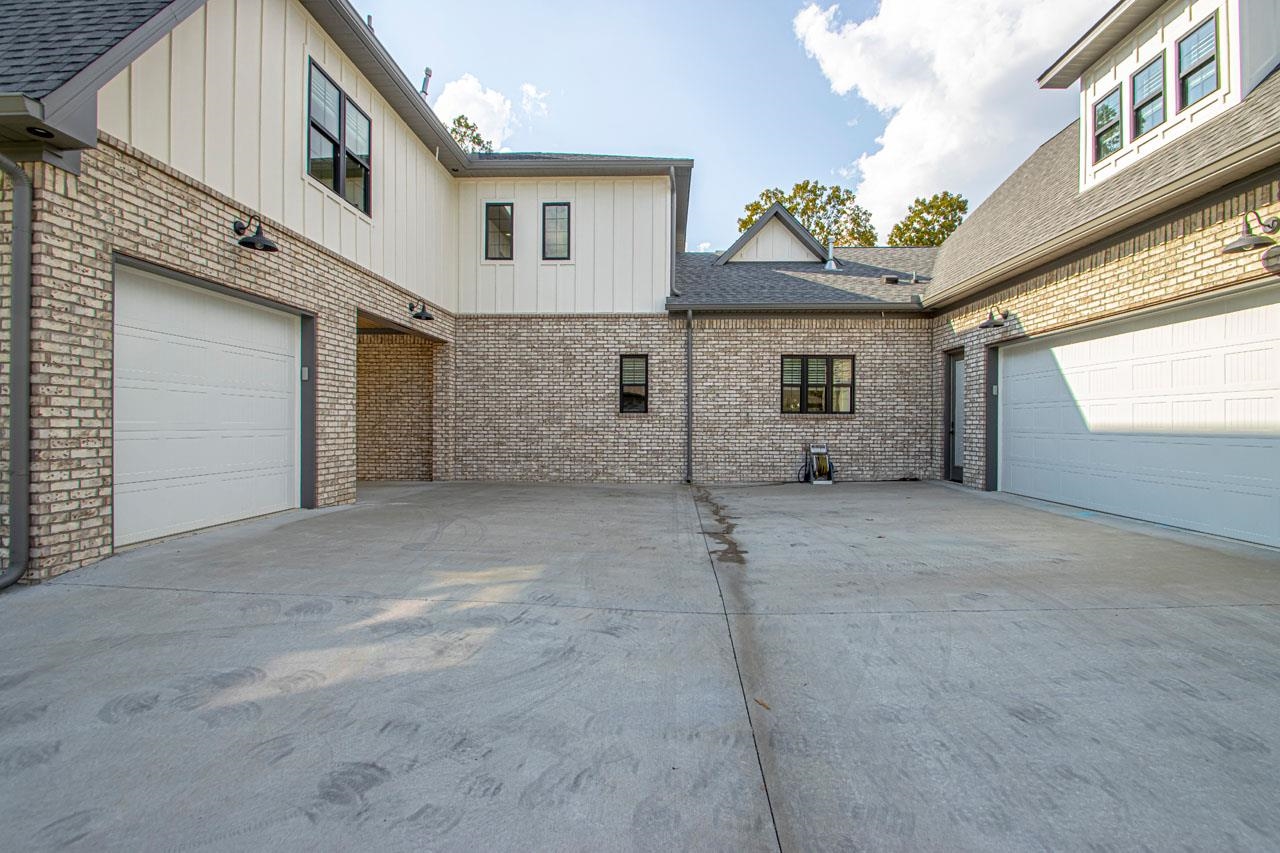 MILLERS GLENN - Residential