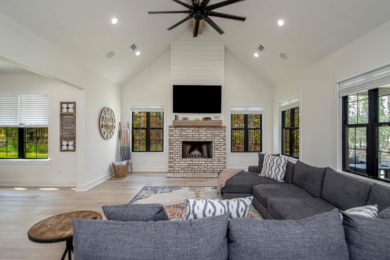 MILLERS GLENN - Residential