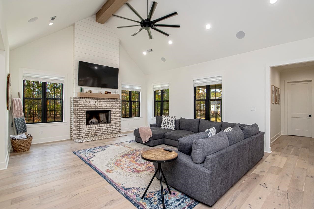 MILLERS GLENN - Residential