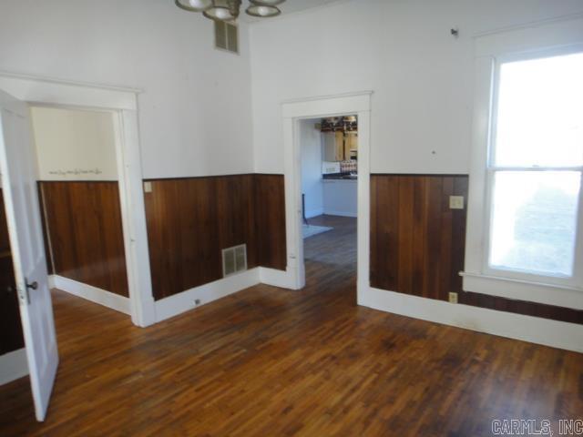 NEWPORT LAND & IMP CO - Residential