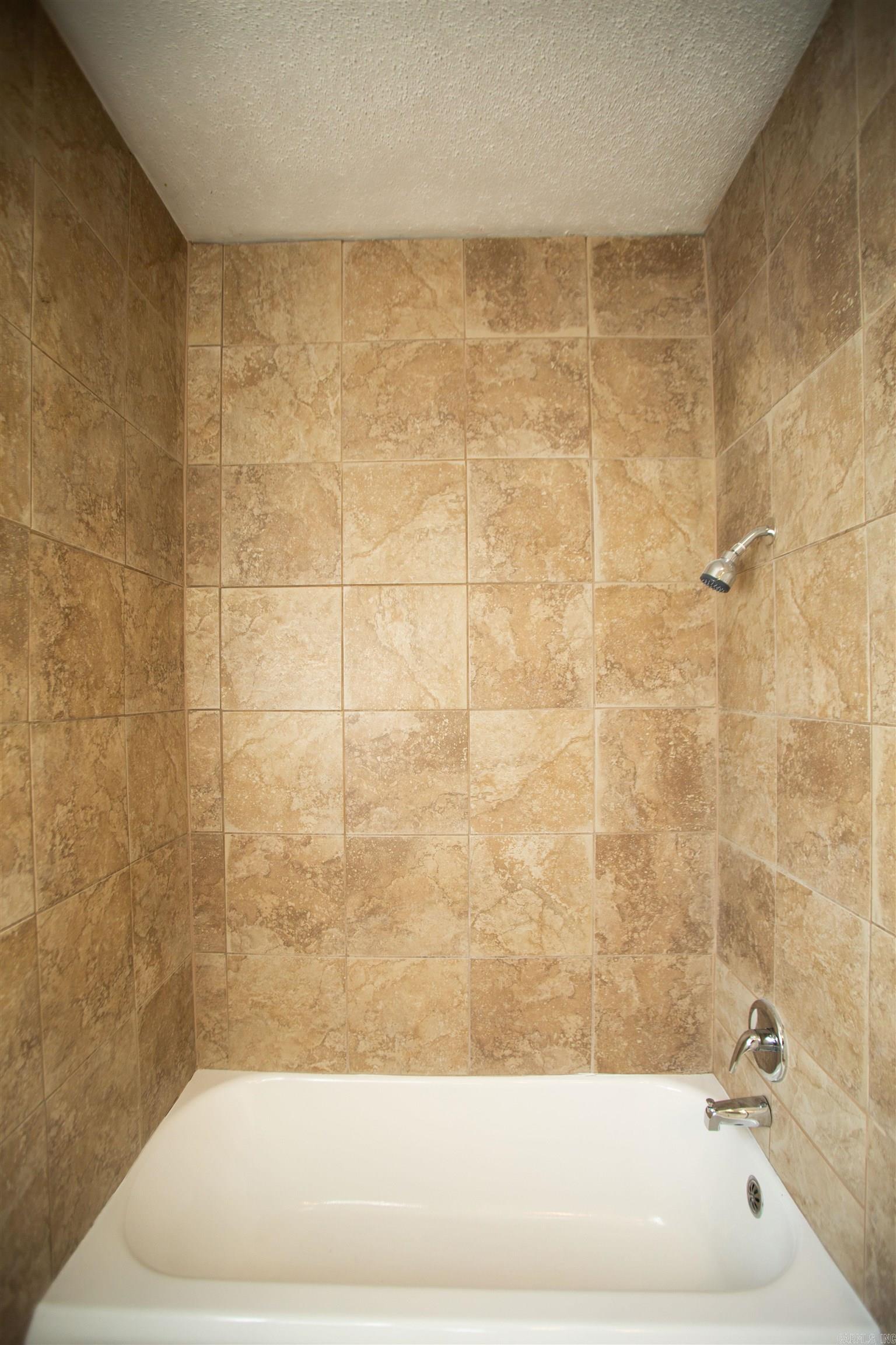 Kahn - Residential Lease