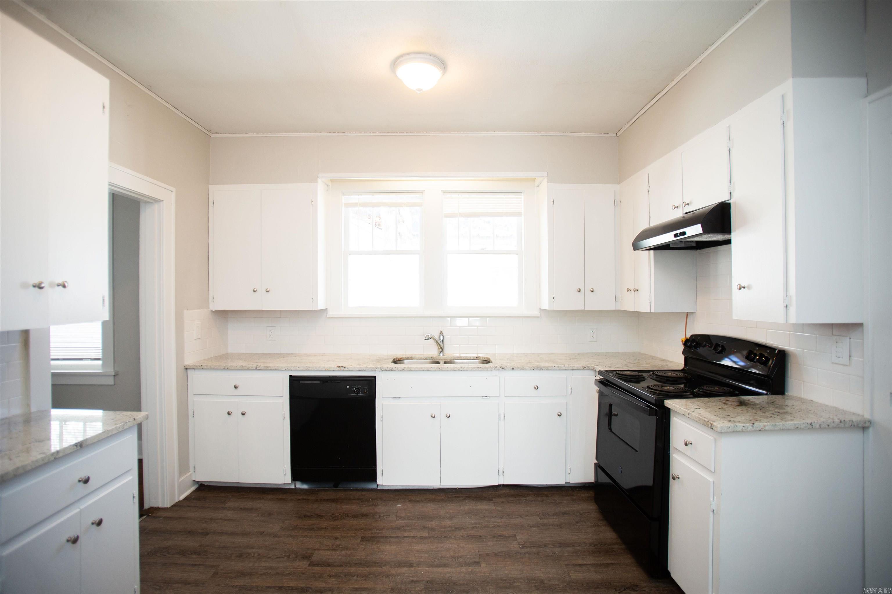 Kahn - Residential Lease