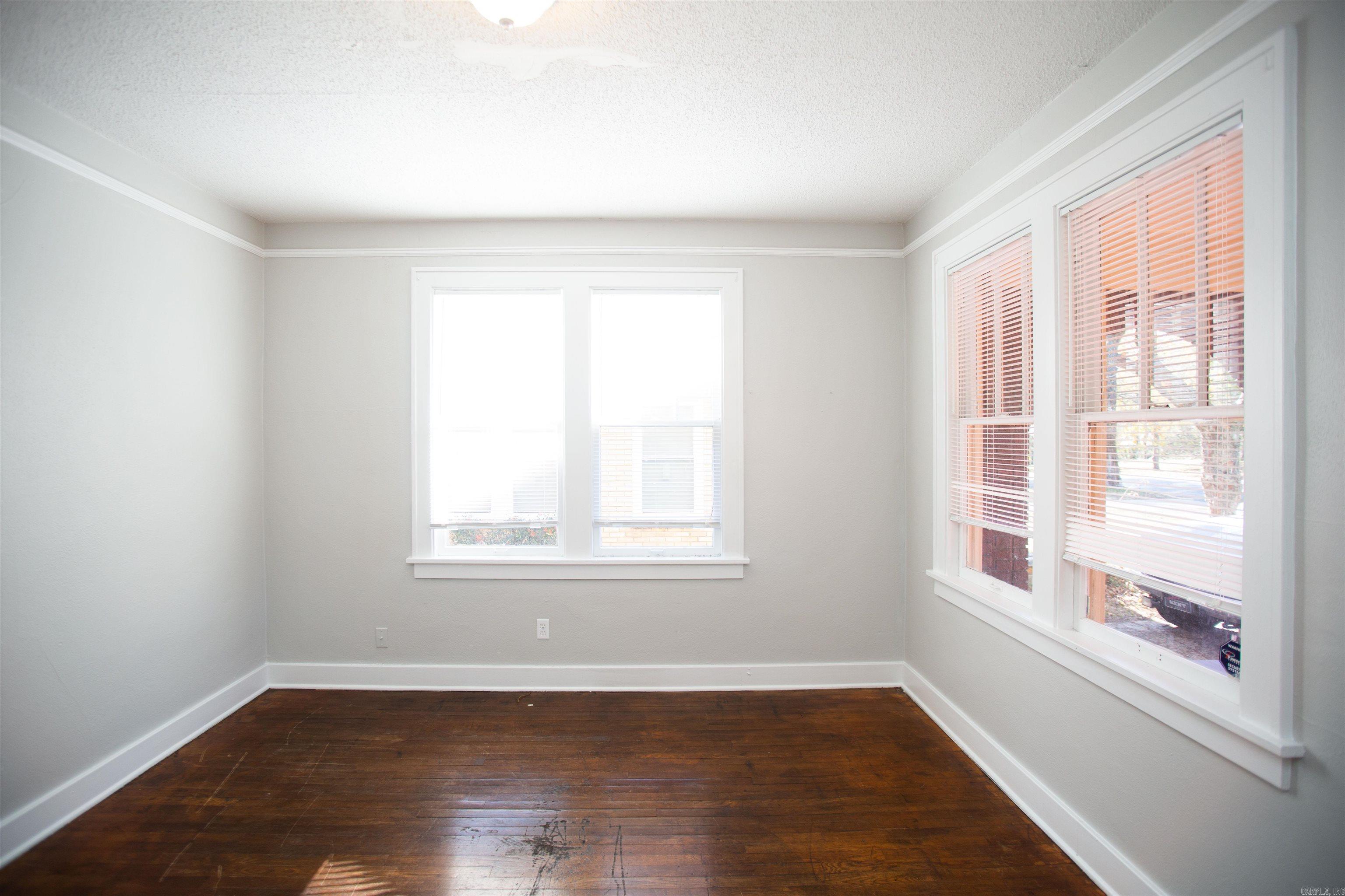 Kahn - Residential Lease