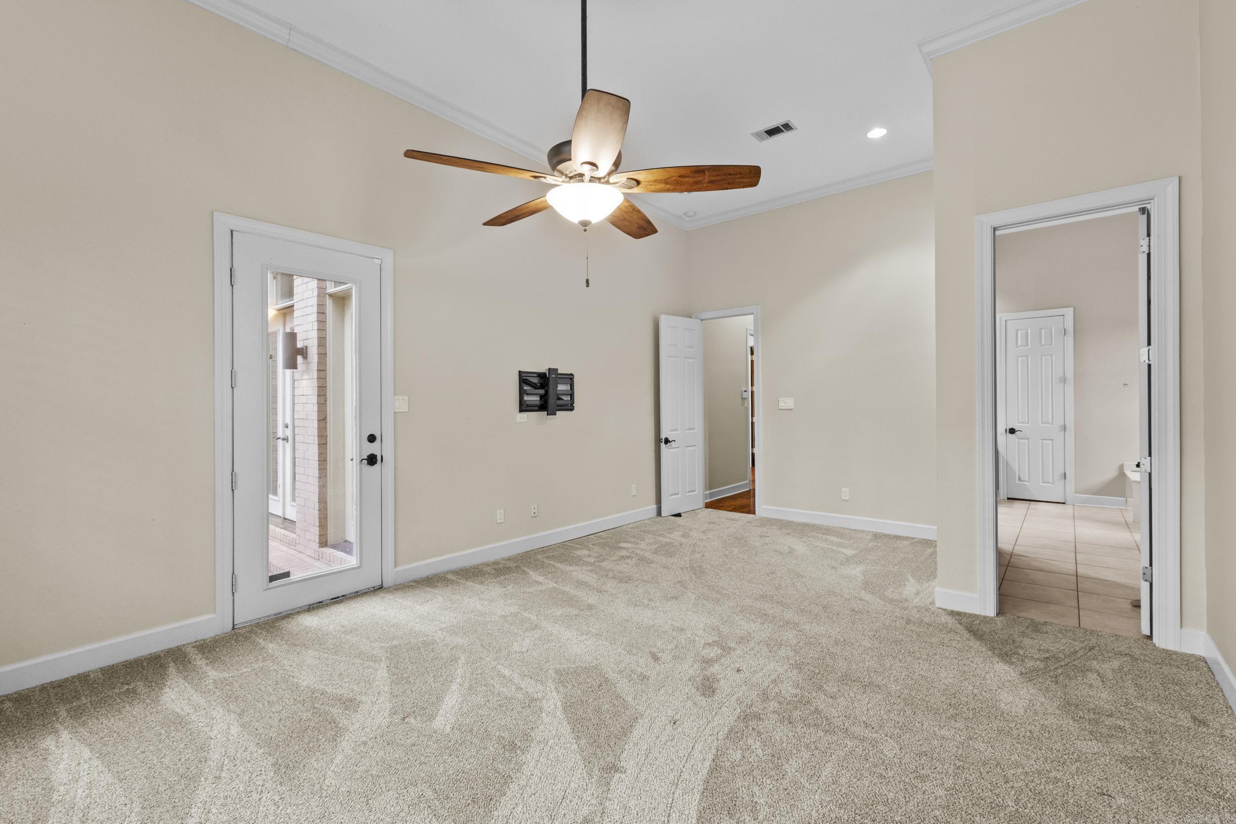 COUNTRY CLUB OF ARK THE - Residential