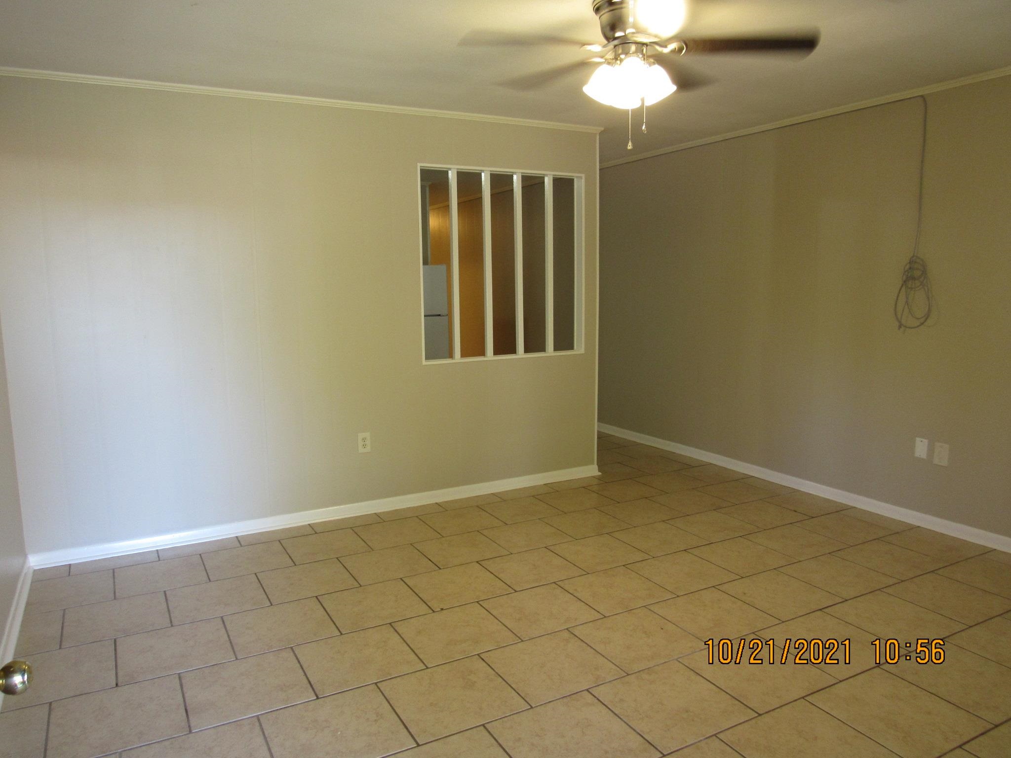 College Oak - Residential Lease