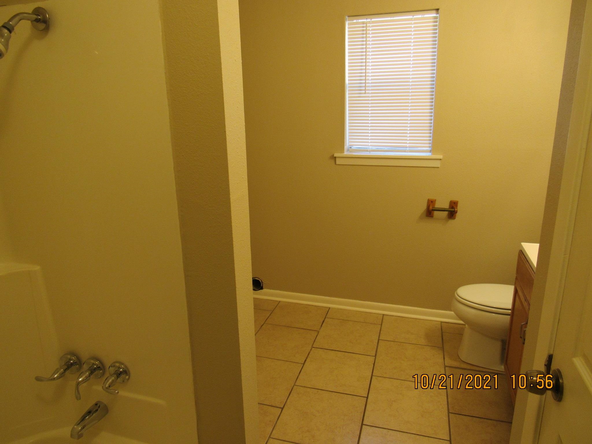 College Oak - Residential Lease