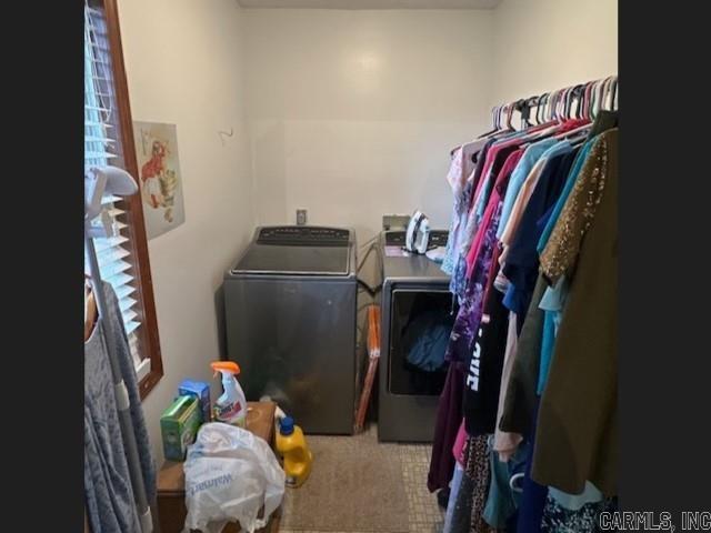 OAK GROVE - Residential