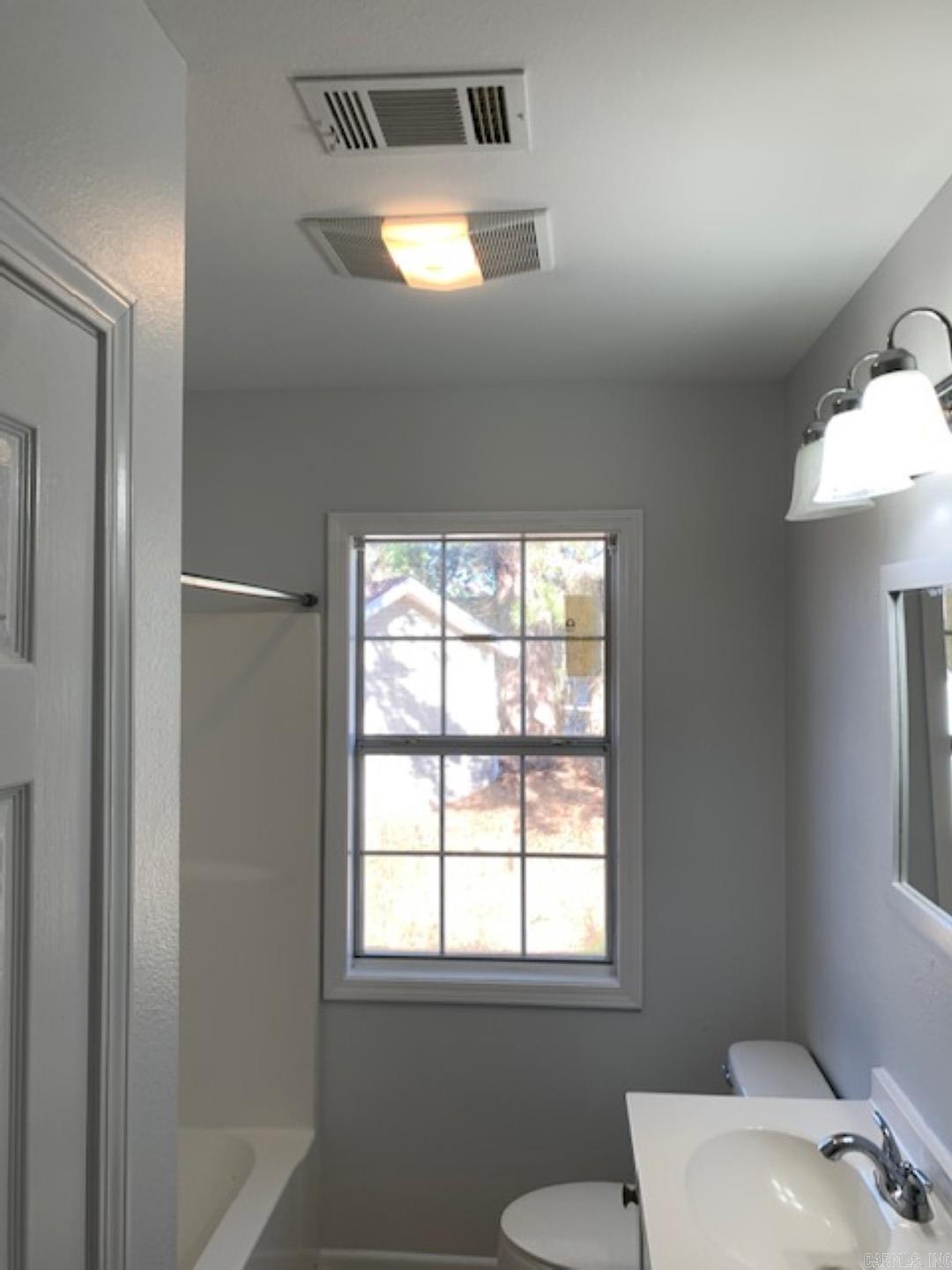 CAMDEN HEIGHTS - Residential Lease