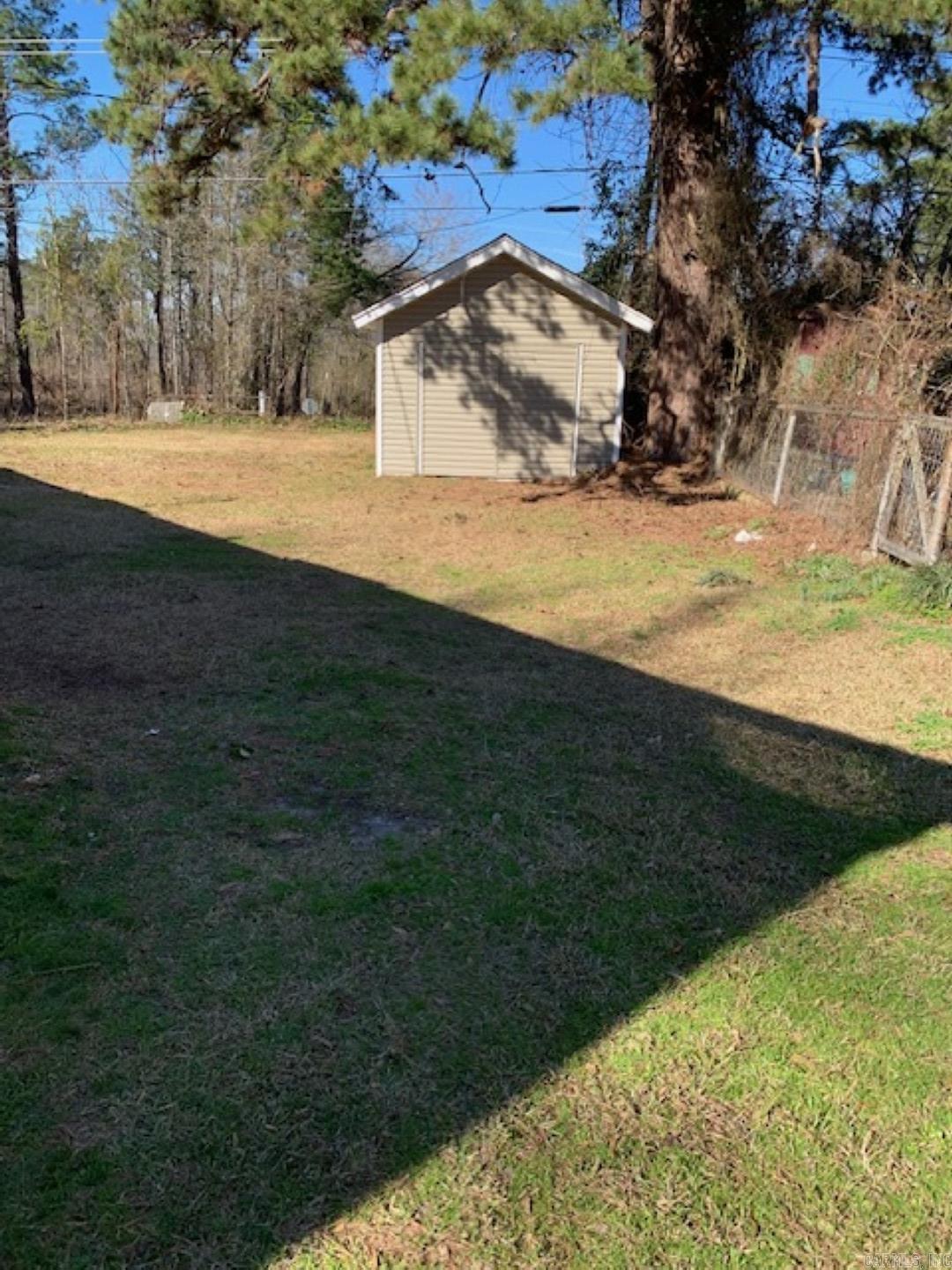 CAMDEN HEIGHTS - Residential Lease