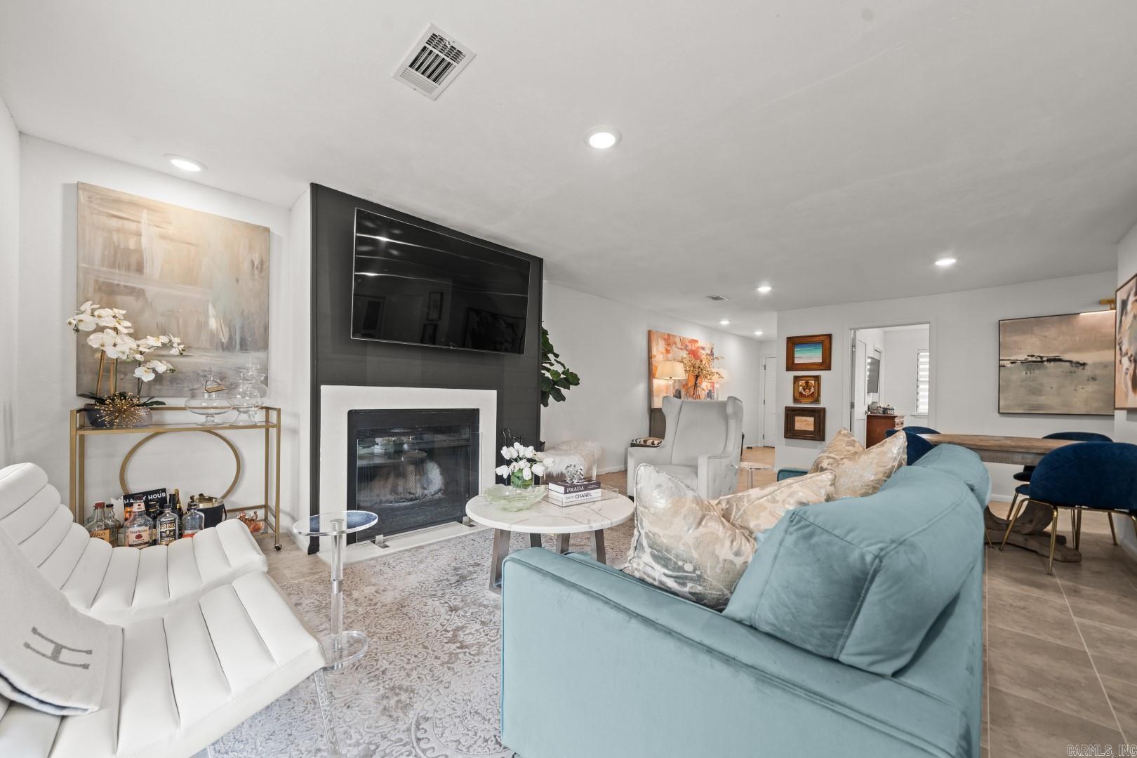 EMERALD ISLE HPR - Residential