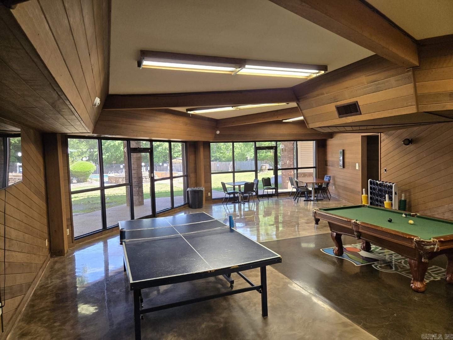 EMERALD ISLE HPR - Residential