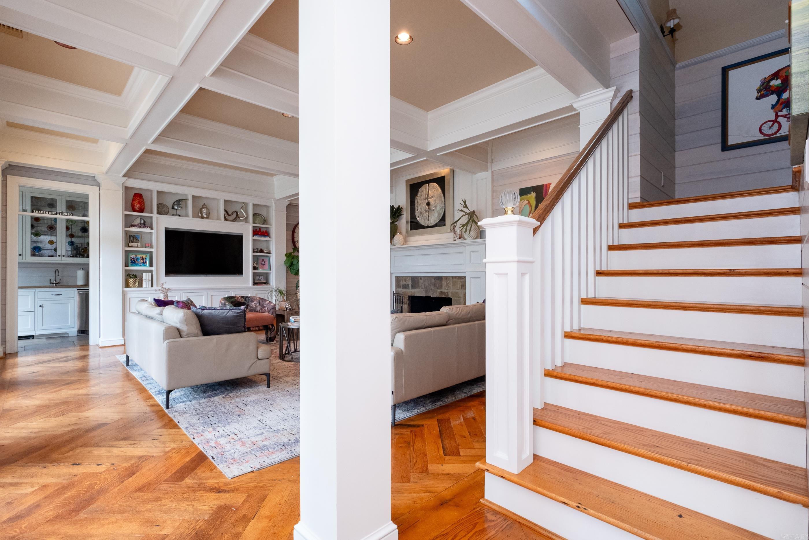 PLEASANT VALLEY - Residential