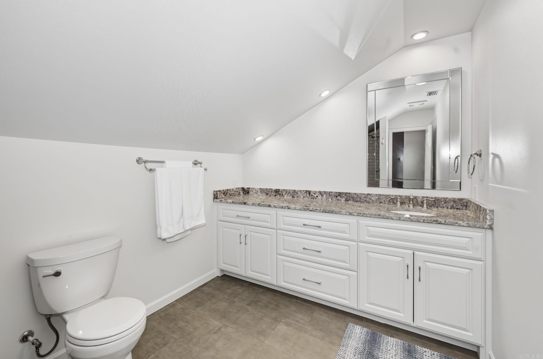 WOODRIDGE TOWNHOMES - Residential