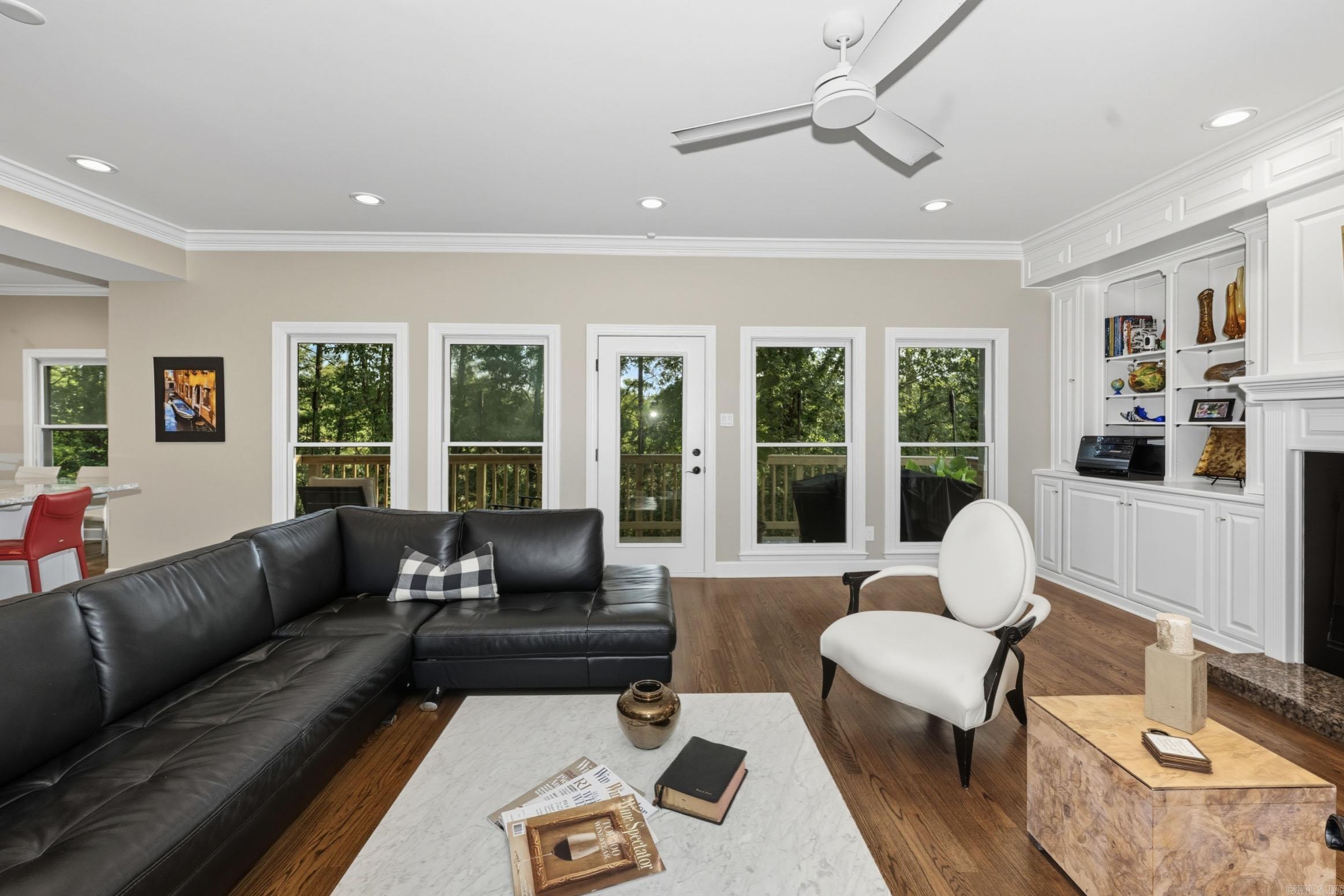 WOODRIDGE TOWNHOMES - Residential