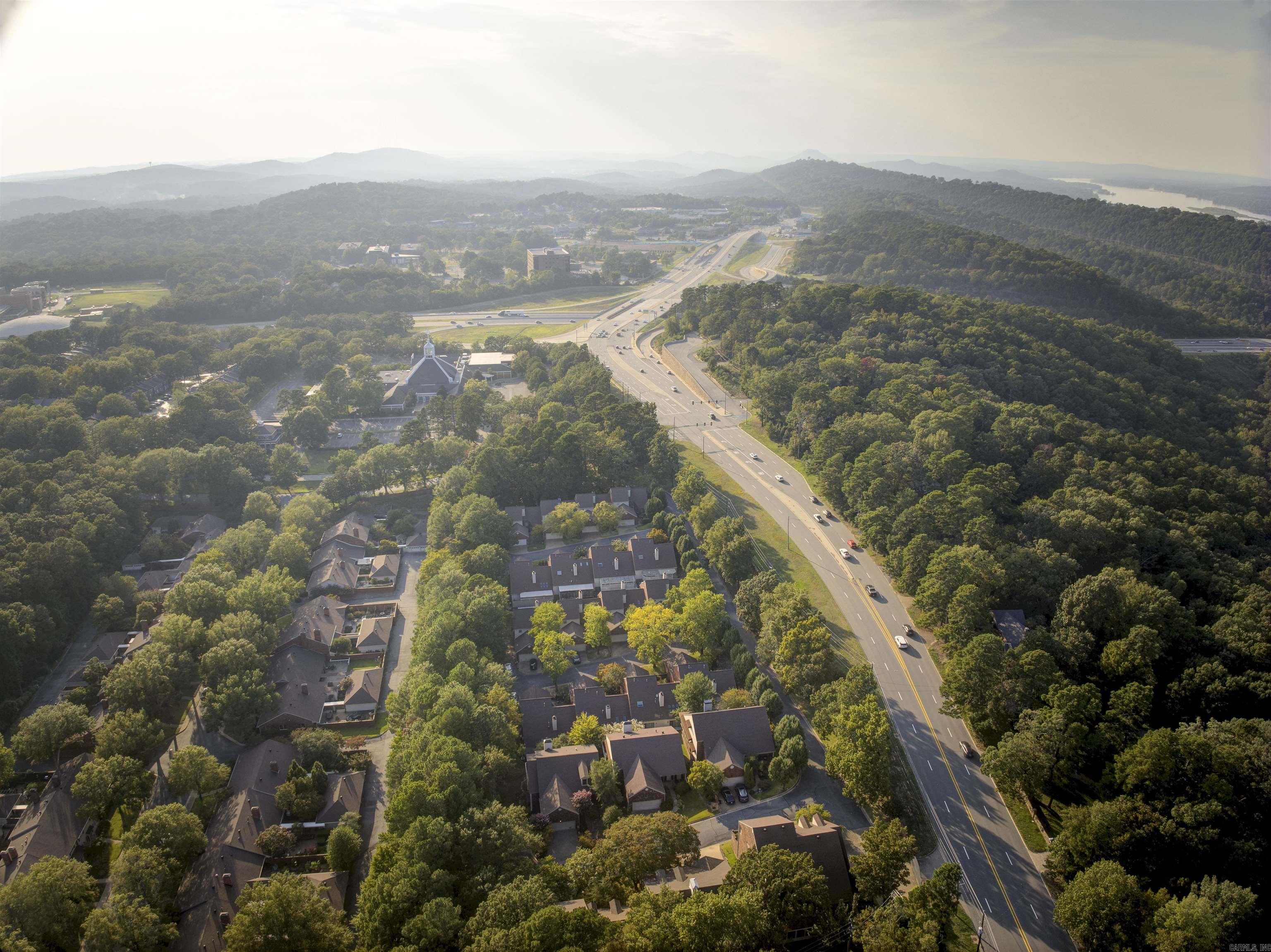 WOODRIDGE TOWNHOMES - Residential