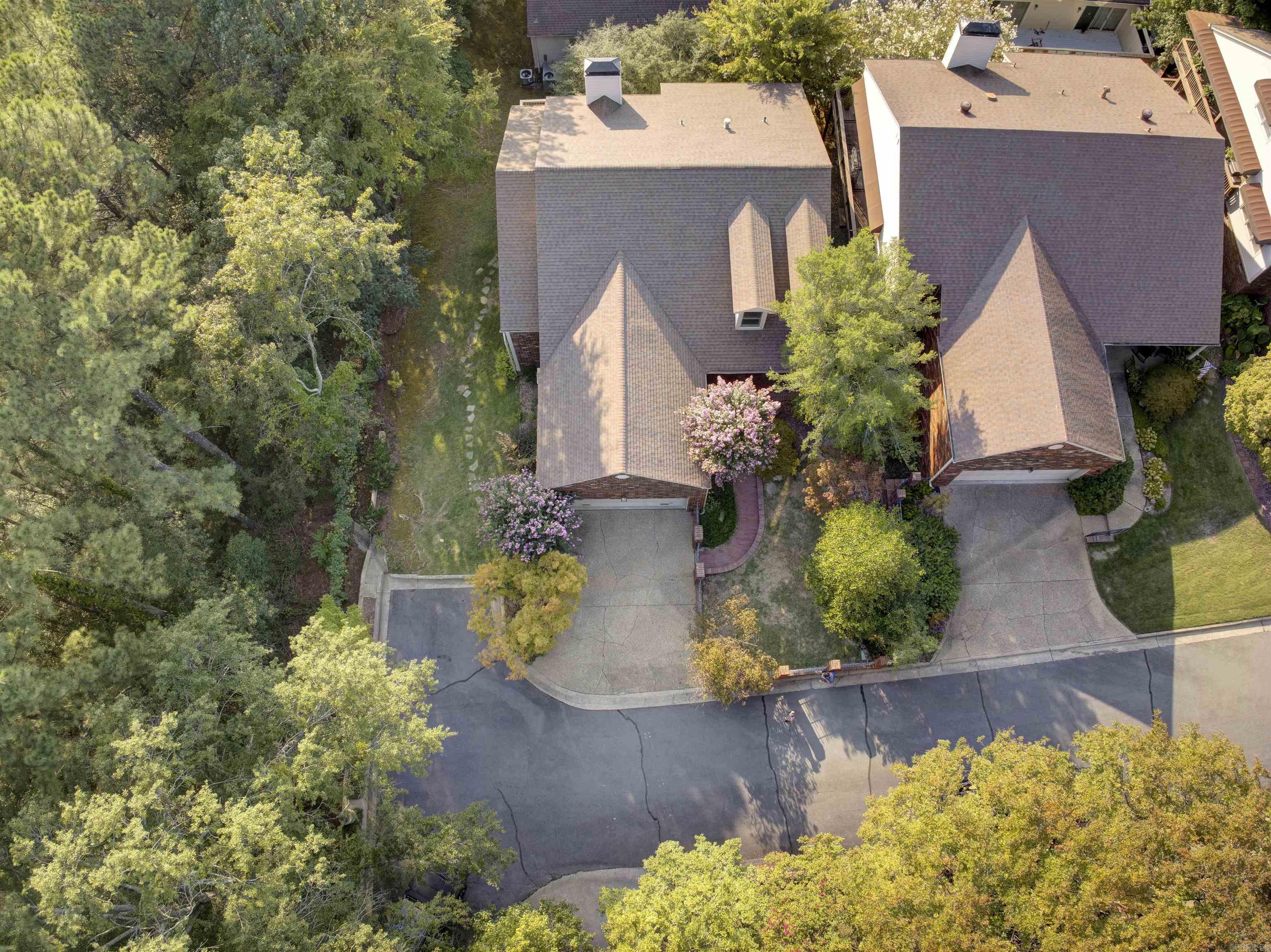 WOODRIDGE TOWNHOMES - Residential