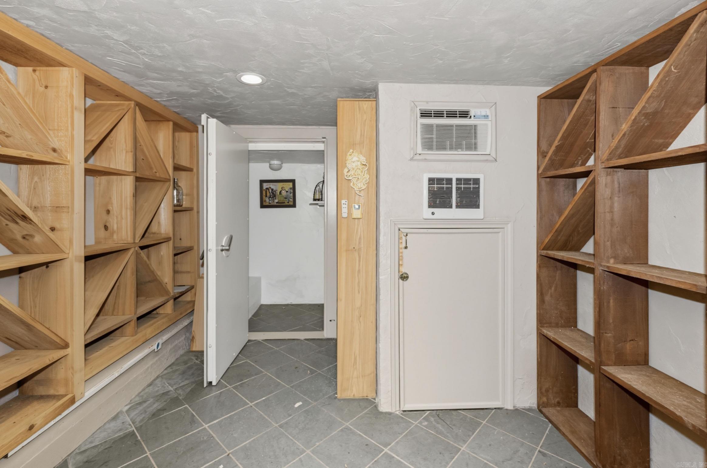 WOODRIDGE TOWNHOMES - Residential