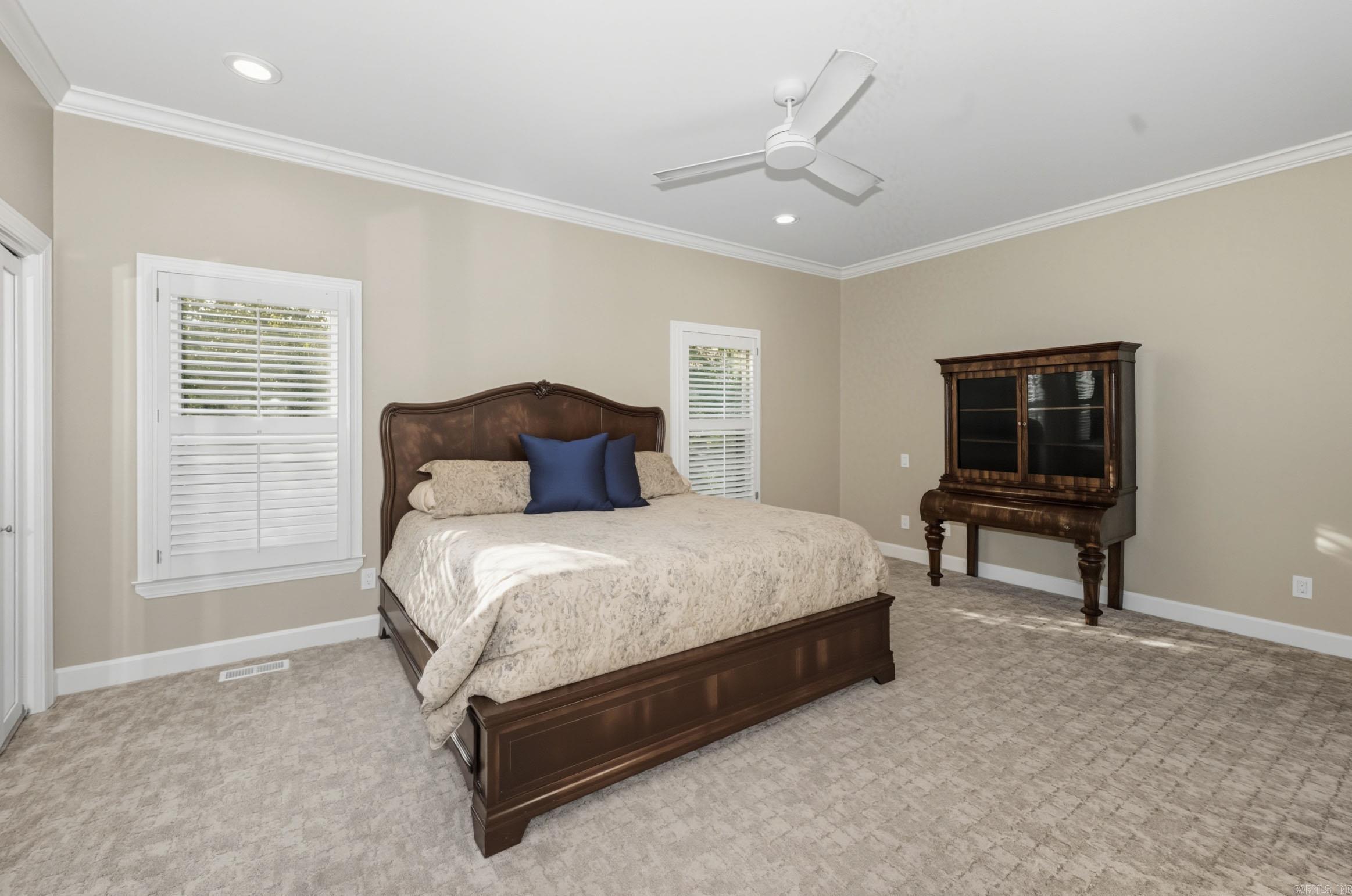 WOODRIDGE TOWNHOMES - Residential