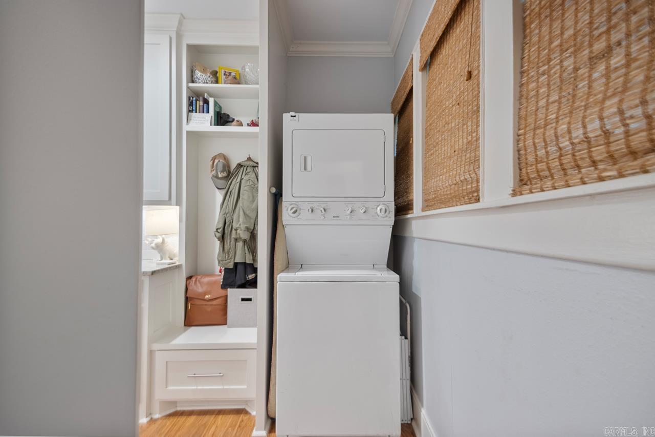 PULASKI HEIGHTS - Residential