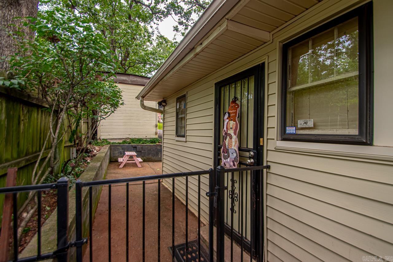 PULASKI HEIGHTS - Residential