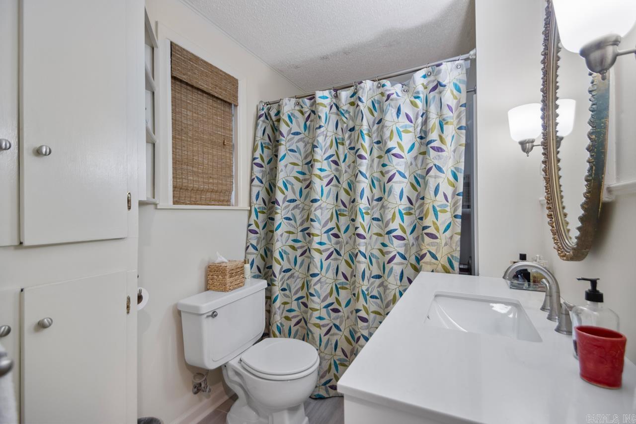 PULASKI HEIGHTS - Residential