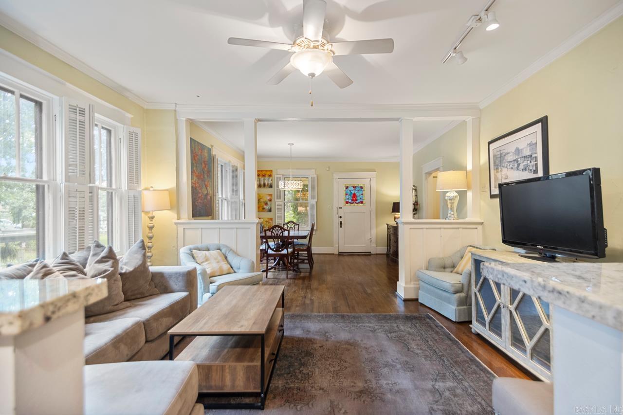 PULASKI HEIGHTS - Residential