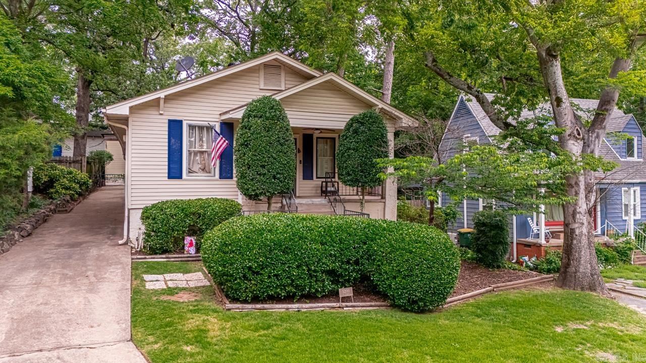 PULASKI HEIGHTS - Residential